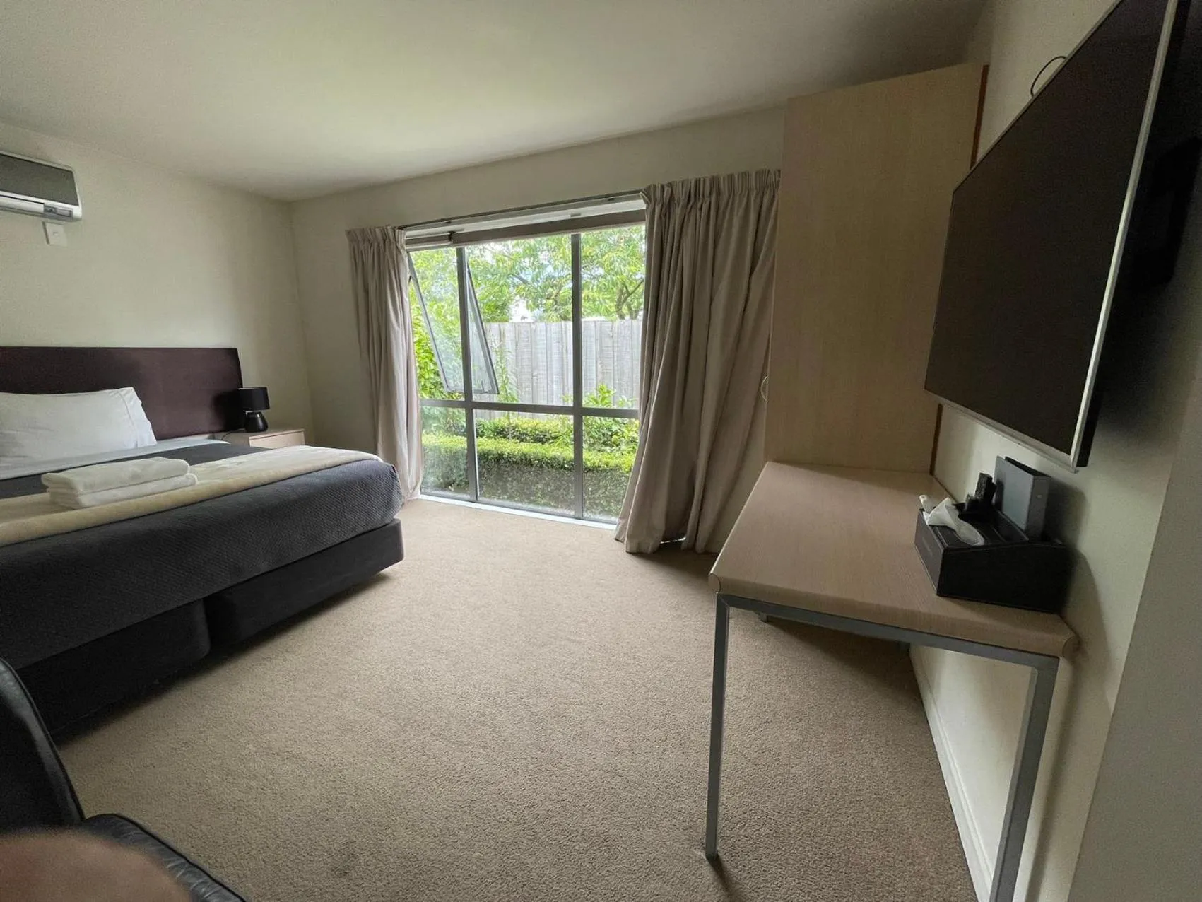 Bedroom, Bed in Alpha Motel with Spa-Bath