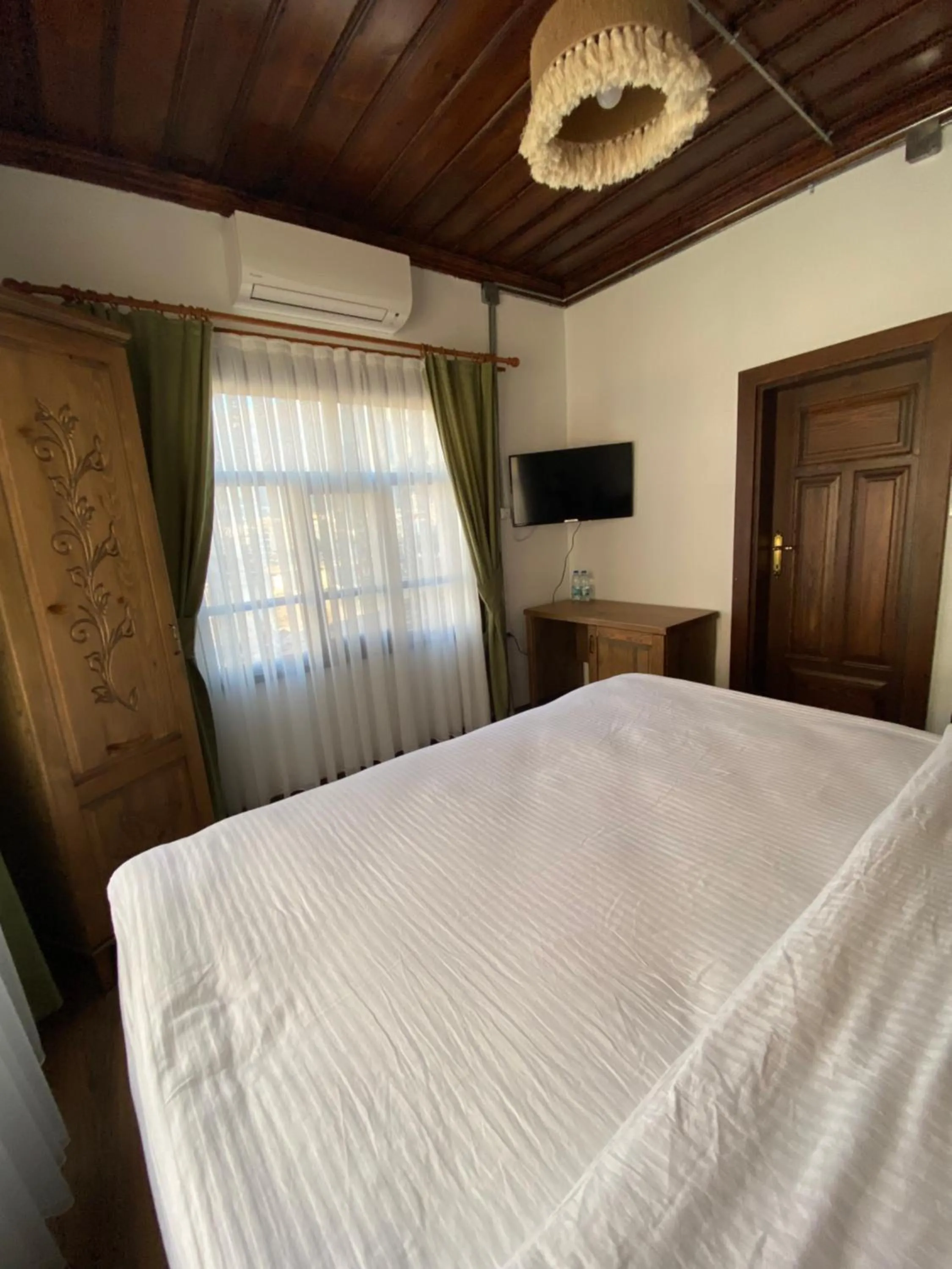 Bed in Ziyagil Konağı