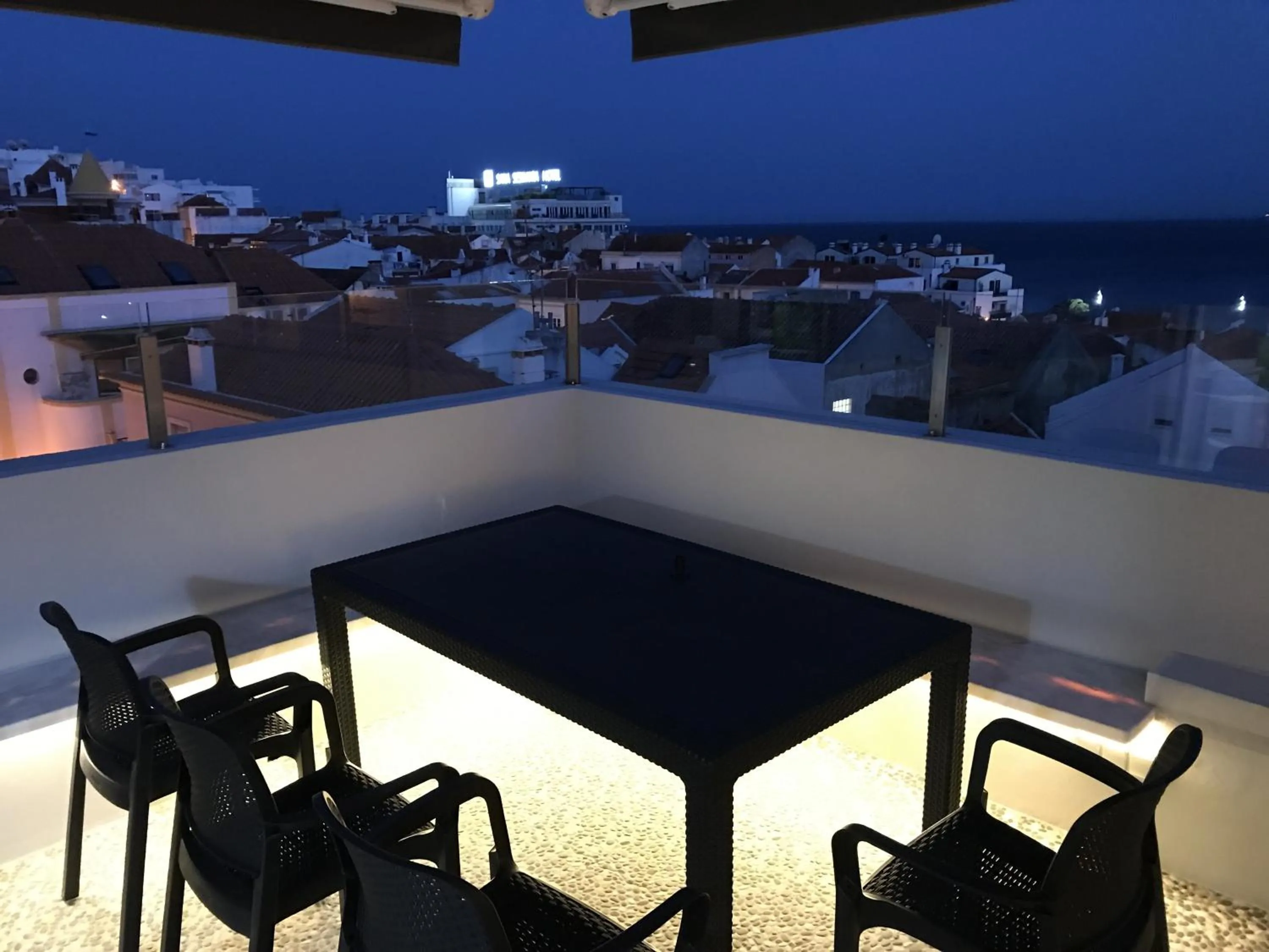 Blue Bay Beach Apartment