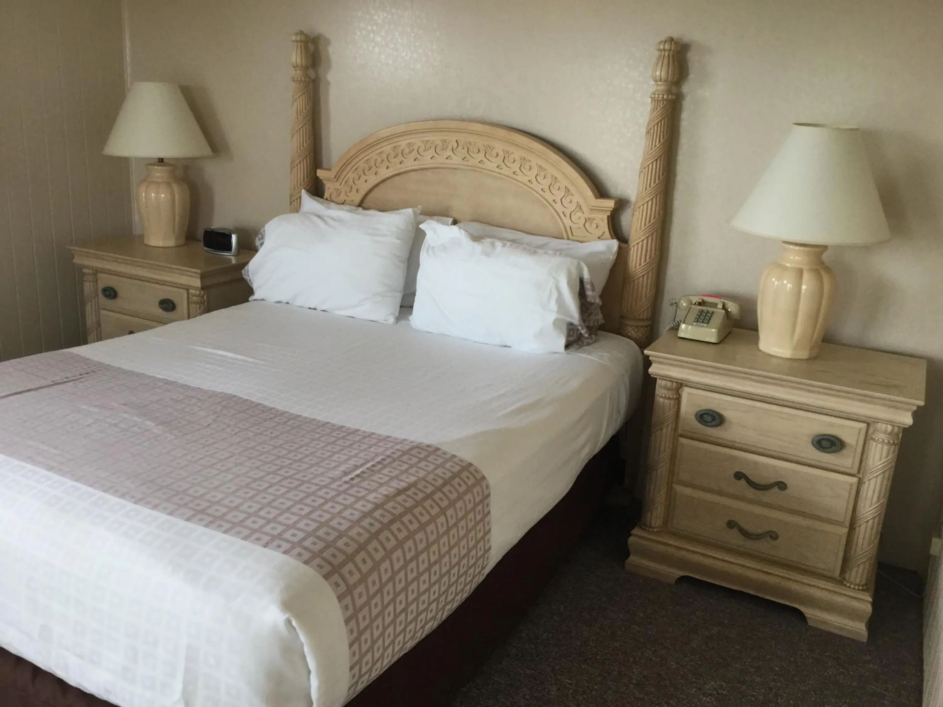 Bed in Outer Banks Beach Club II Resorts