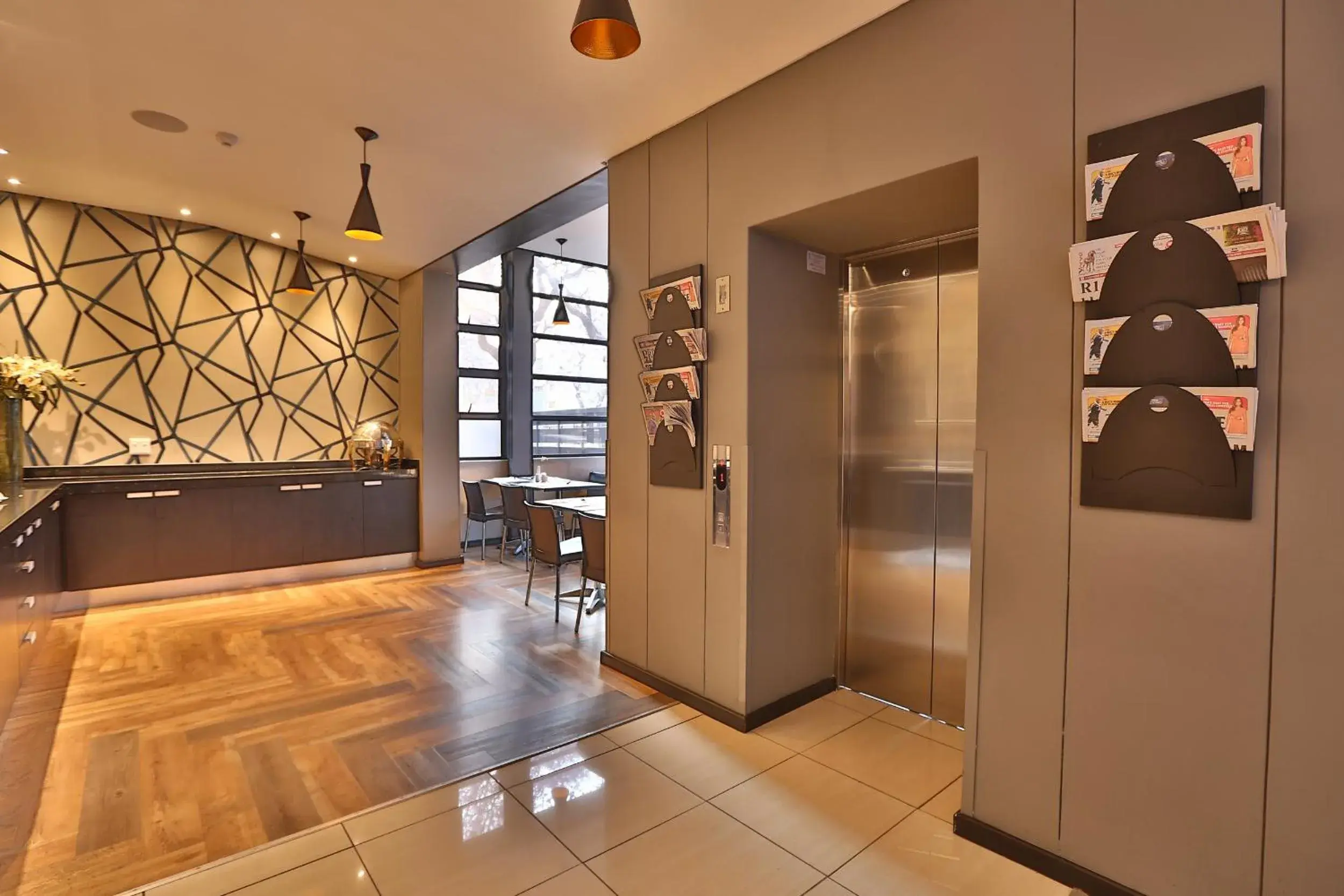 Restaurant/places to eat in Inani Hotel Morning Star Restaurant/places to eat in Inani Hotel Morning Star