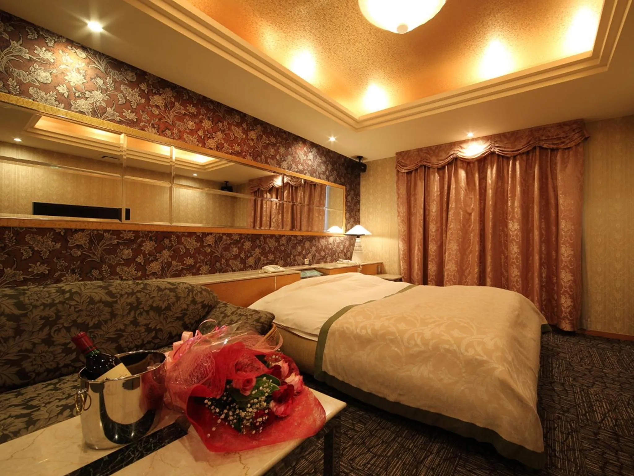 Bed in Hotel La Siesta (Adult Only)