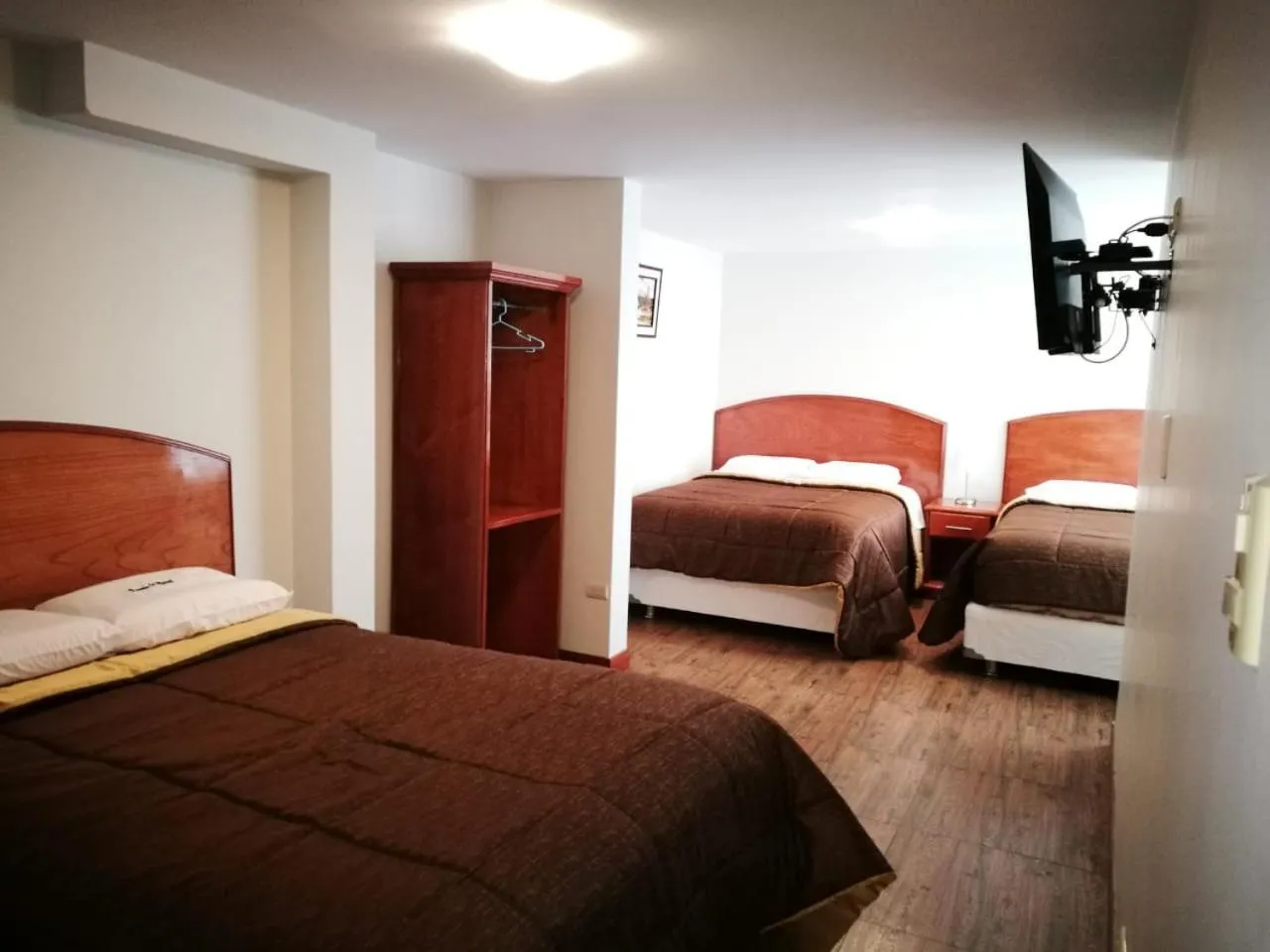 TV and multimedia, Bed in Posada La Merced