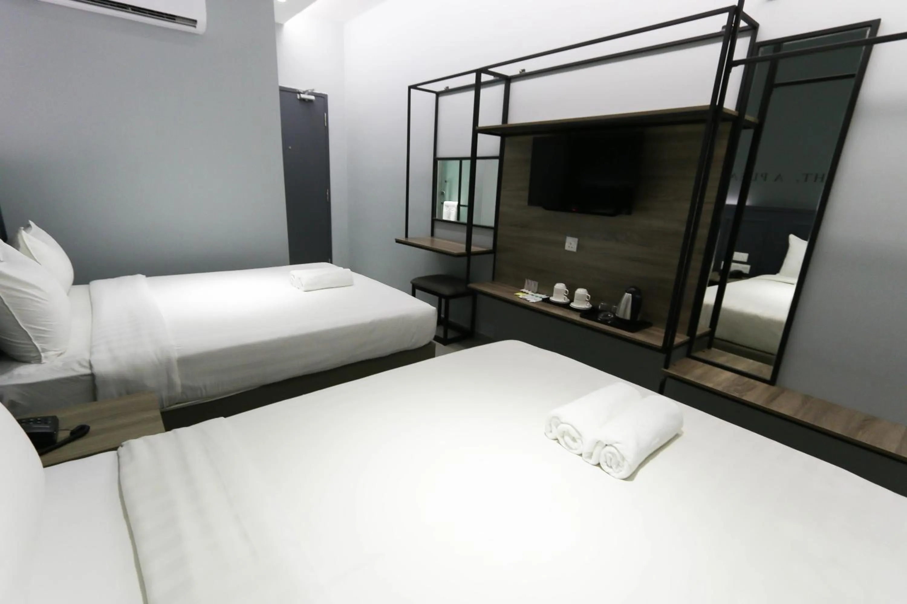 TV and multimedia, Bed in Hotel 99 Sri Petaling (Bukit Jalil)