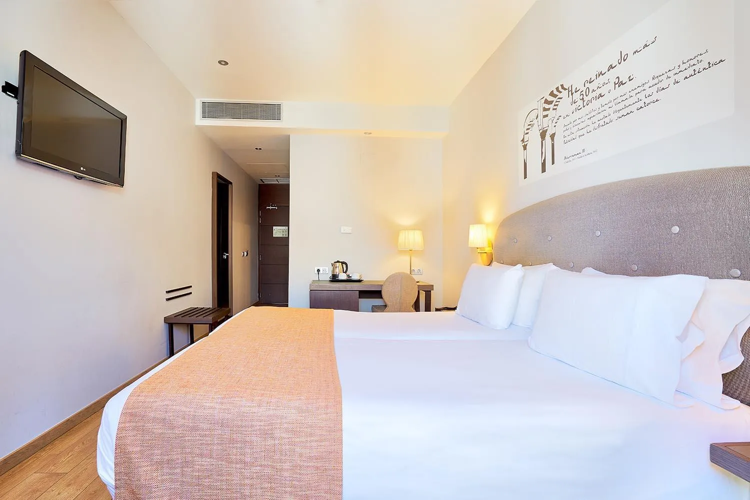 Bed in Eurostars Patios de Cordoba