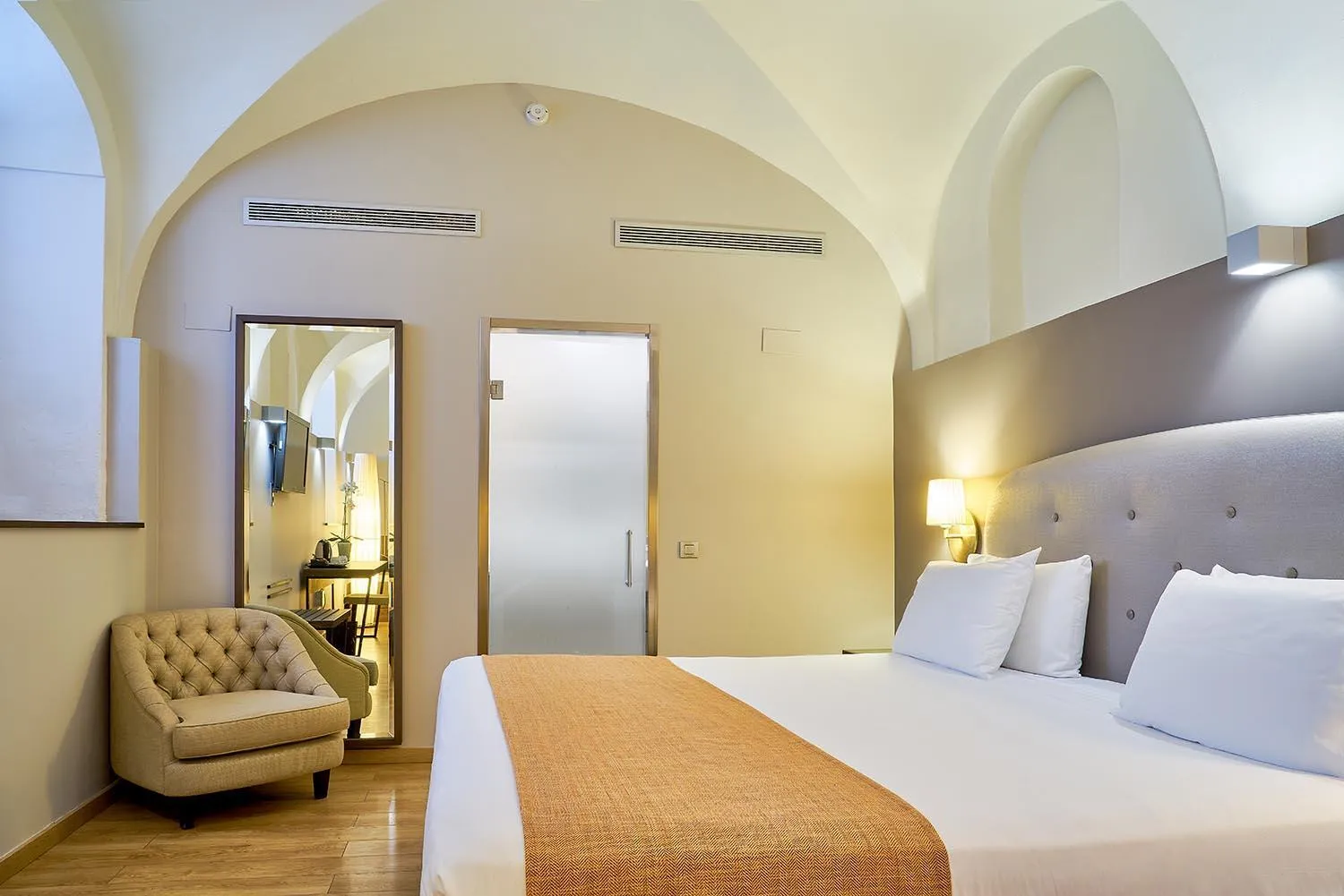 Bed in Eurostars Patios de Cordoba