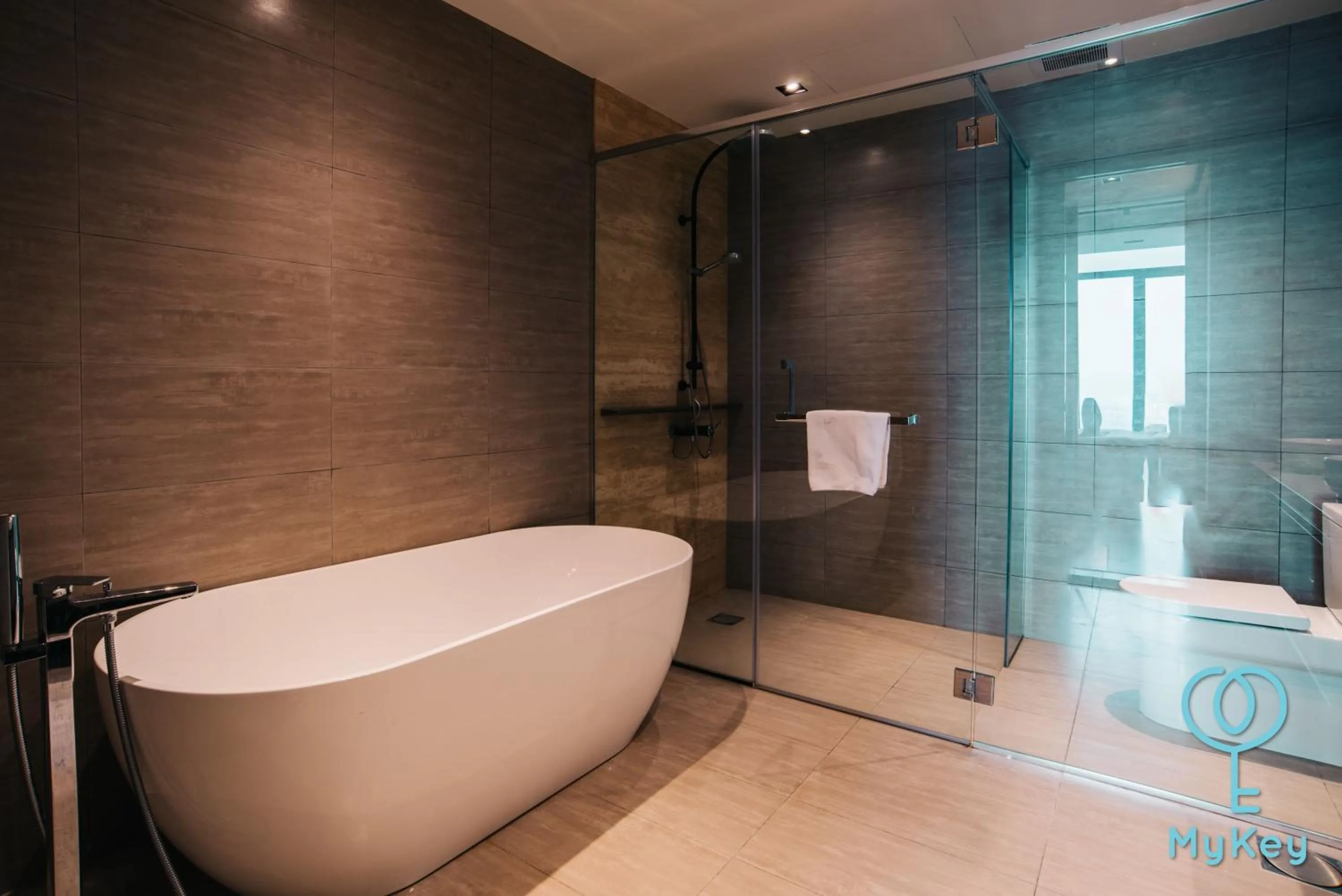 Shower in Expressionz Professional Suites by MyKey