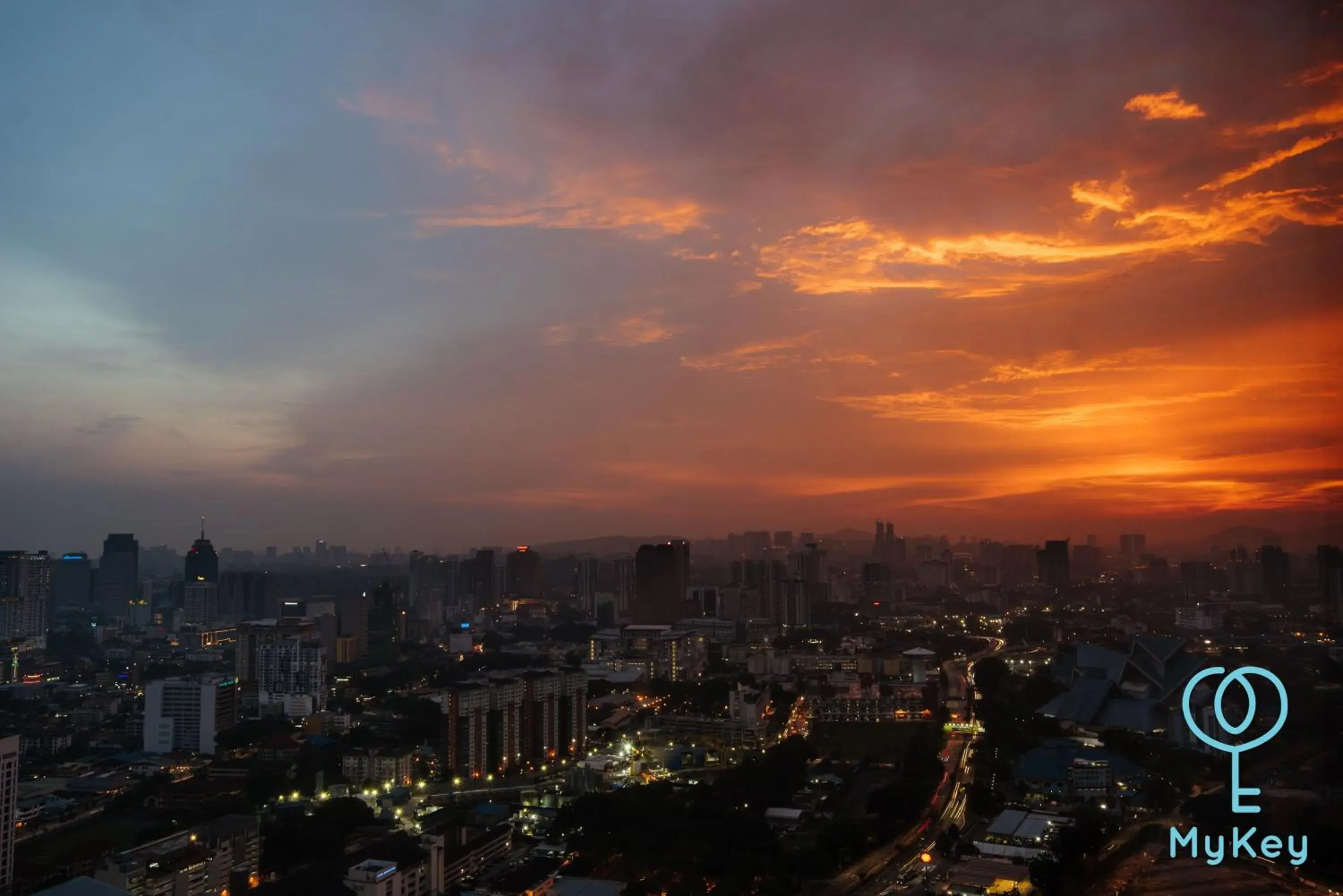 City view in Expressionz Professional Suites by MyKey City view in Expressionz Professional Suites by MyKey