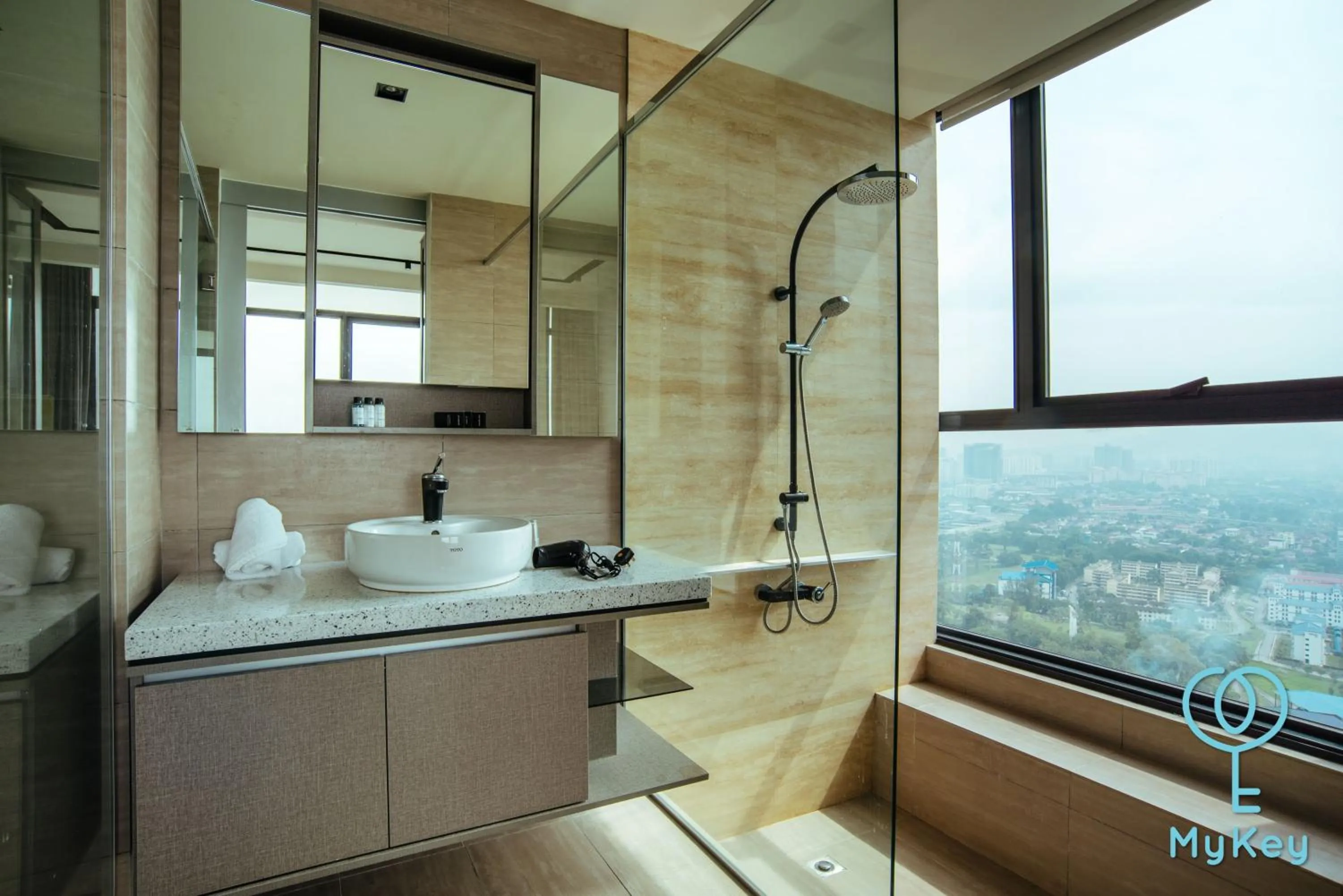 Shower in Expressionz Professional Suites by MyKey