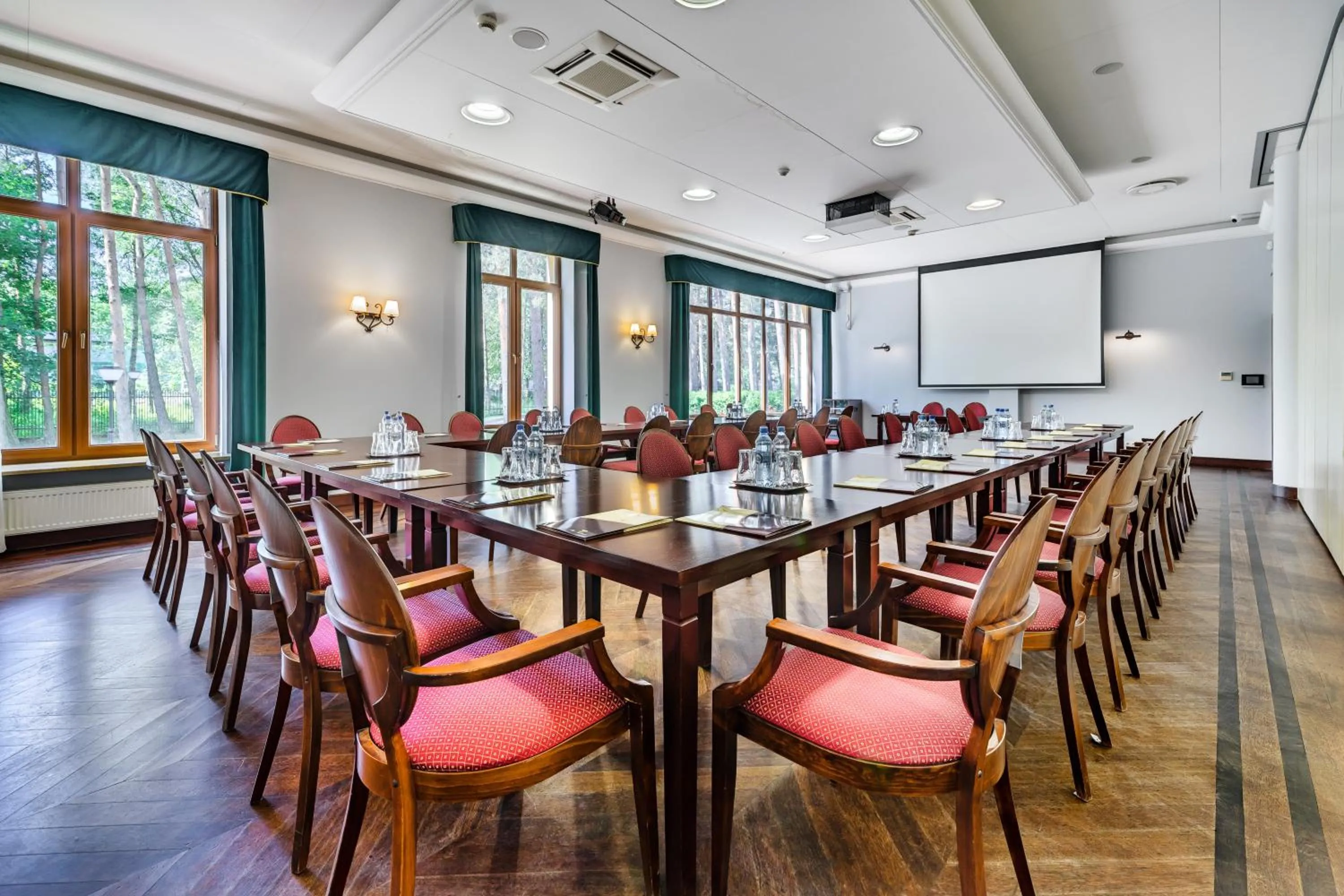Business facilities in Hotel Pan Tadeusz