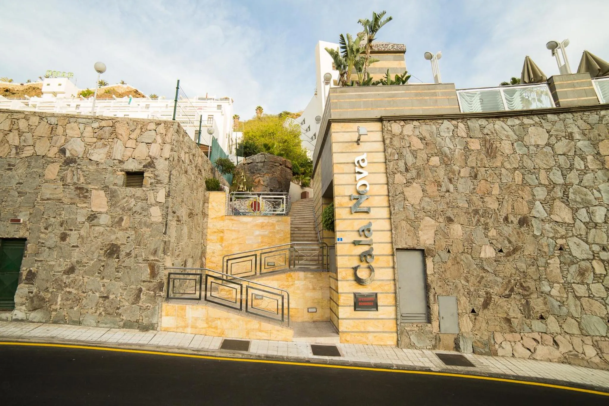 Property building in Apartamentos Cabau Cala Nova