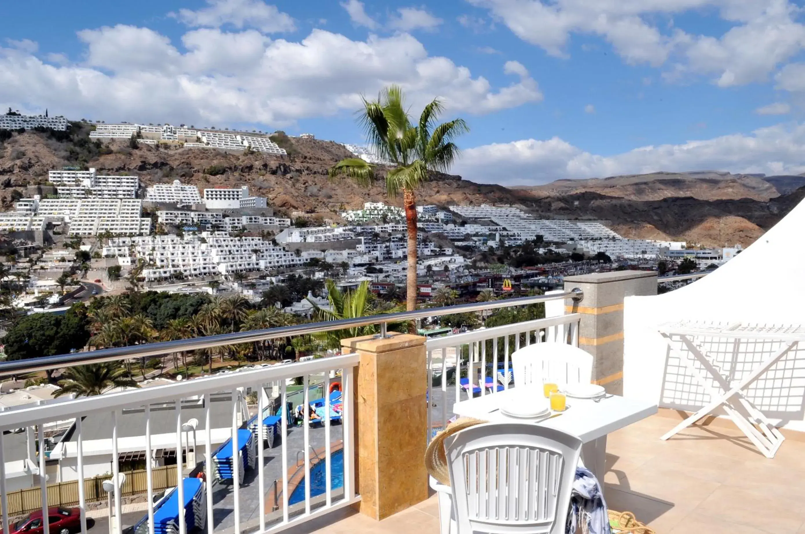 Apartment with Balcony in Apartamentos Cabau Cala Nova Apartment with Balcony in Apartamentos Cabau Cala Nova