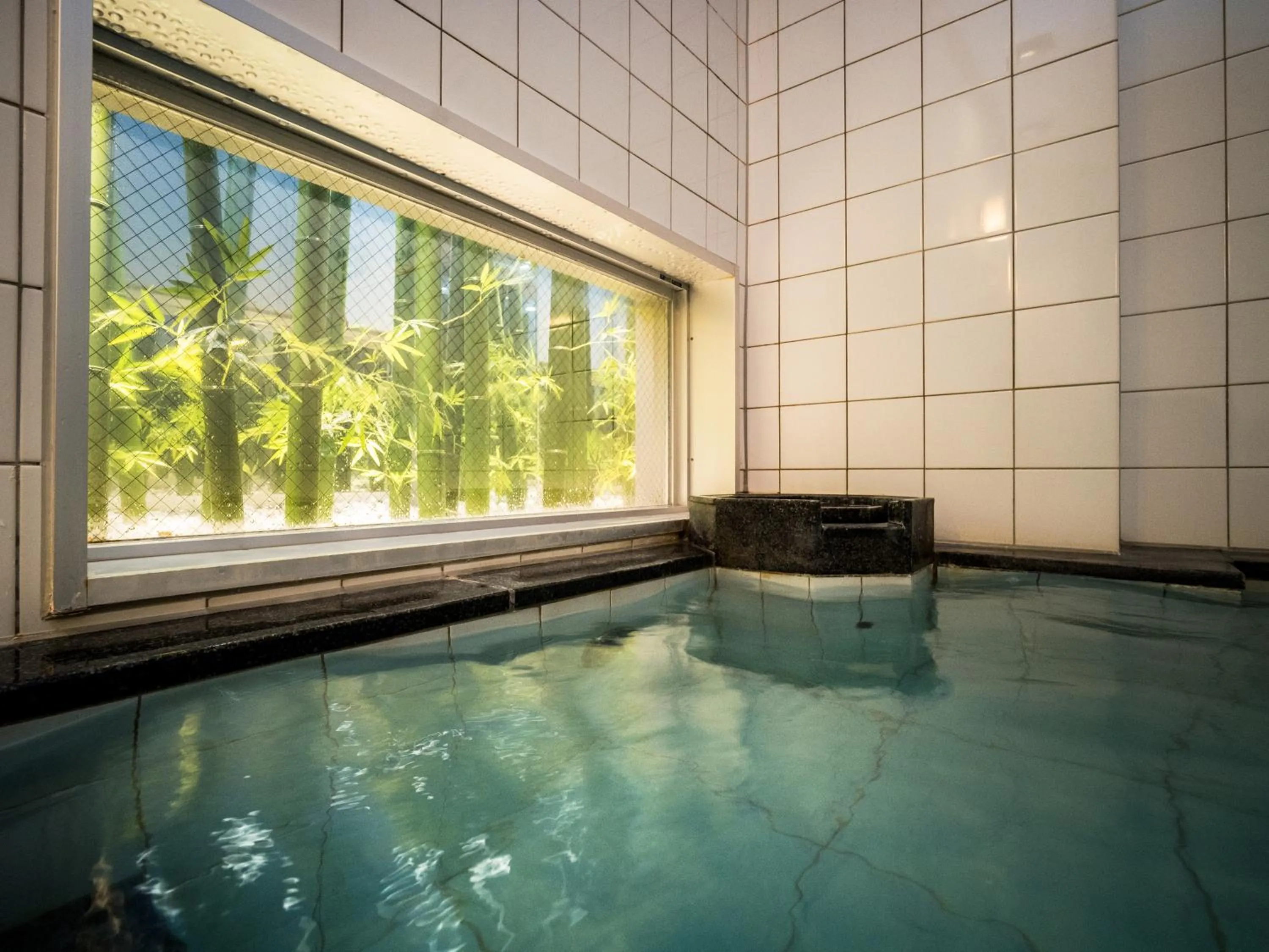 Super Hotel Yokkaichi Route 1