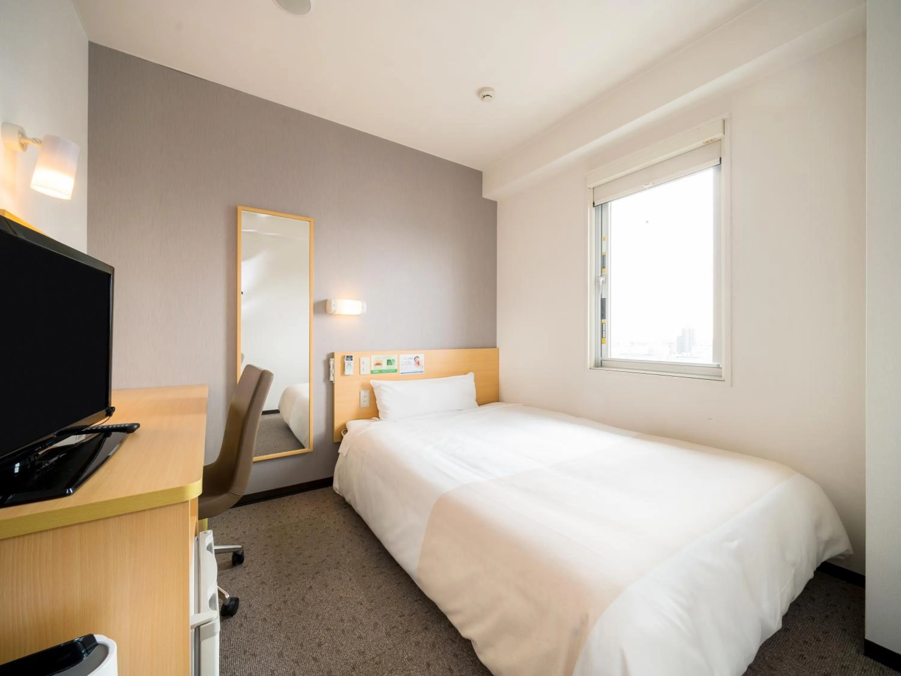 Bed in Super Hotel Yokkaichi Route 1