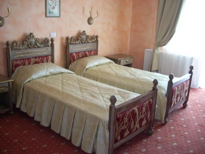 Day, Bed in Hotel Royal