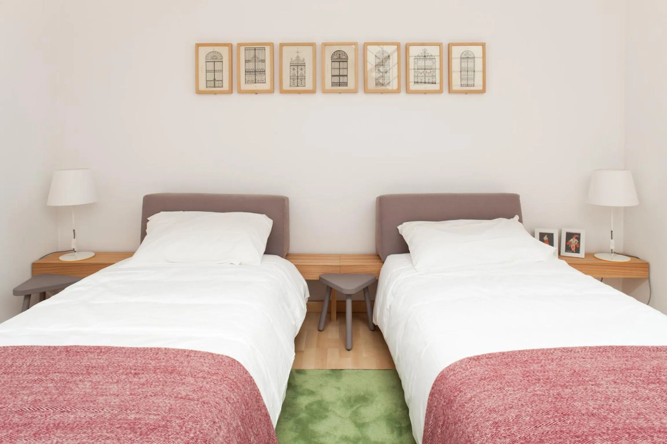 Bedroom, Bed in The Lisbonaire Apartments