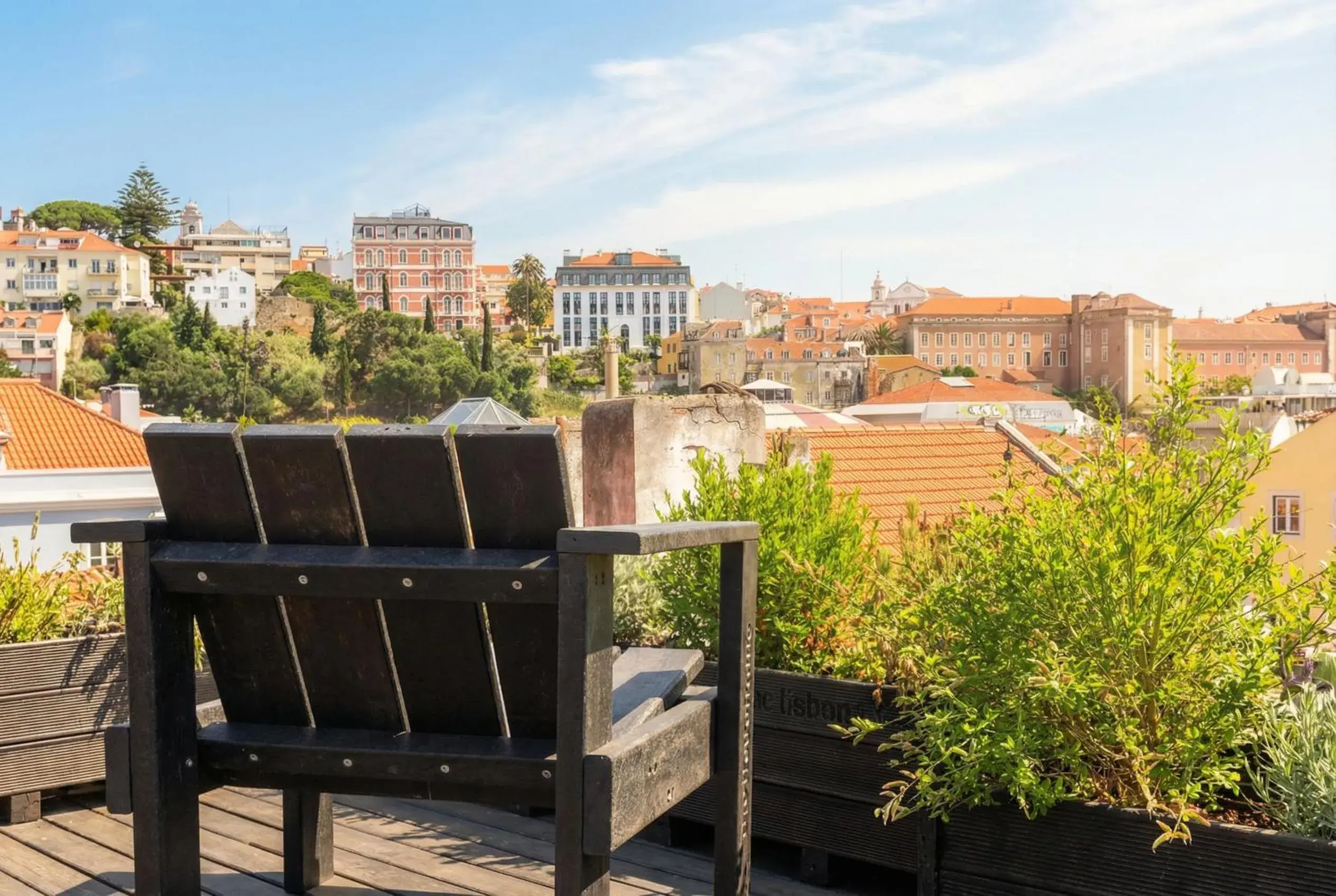 Property building in The Lisbonaire Apartments Property building in The Lisbonaire Apartments