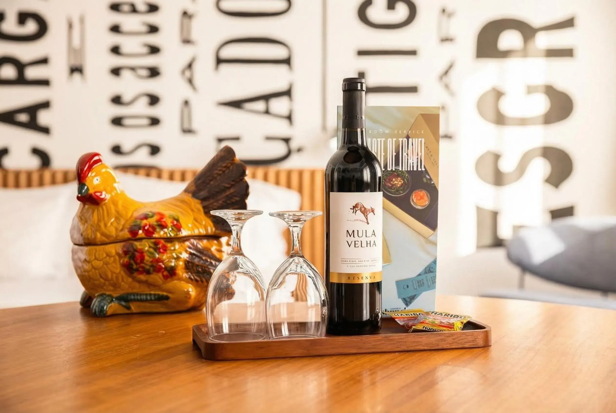 Food and drinks in The Lisbonaire Apartments Food and drinks in The Lisbonaire Apartments