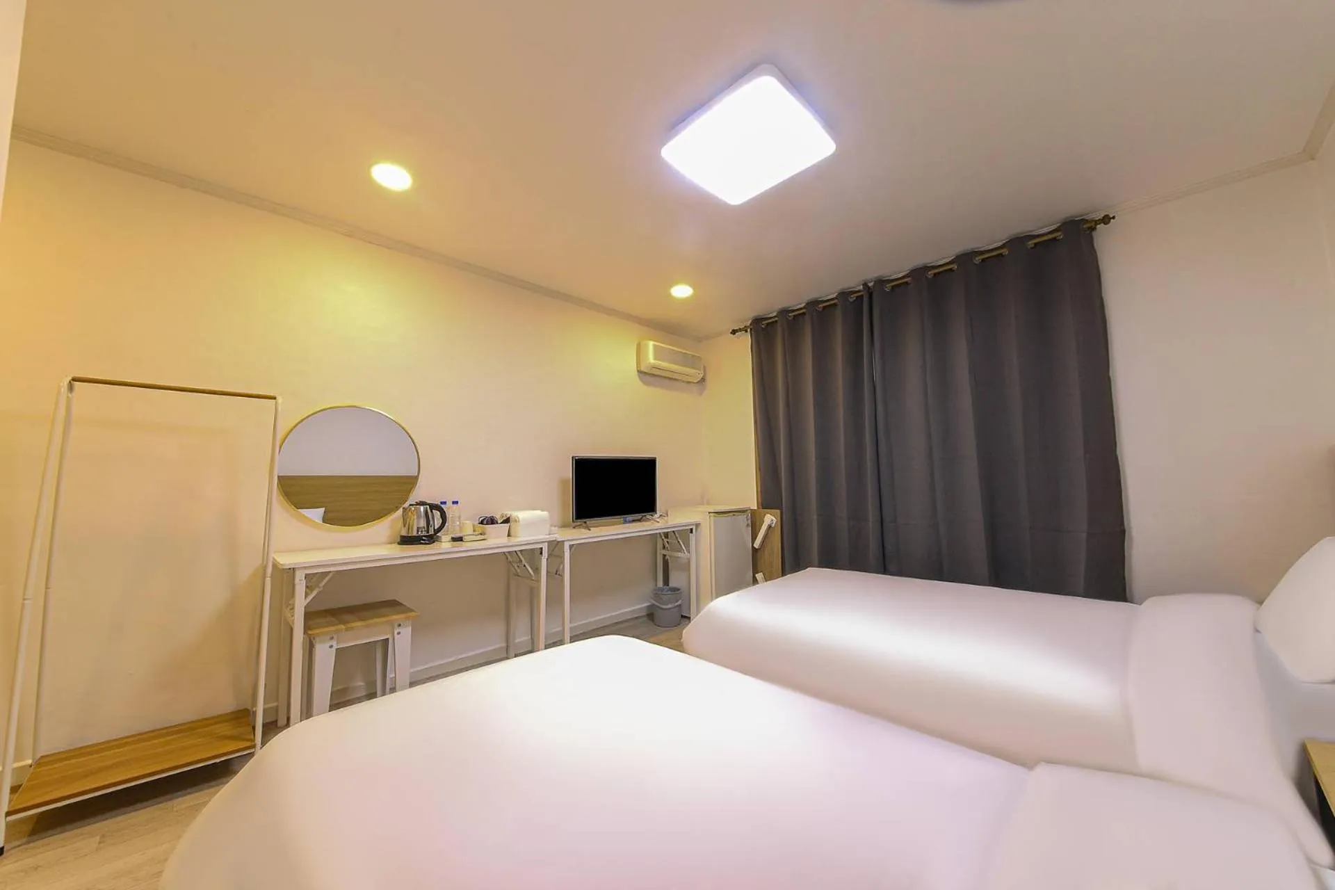 Bedroom, Bed in Seorak HOT Spring Mammoth Resotel