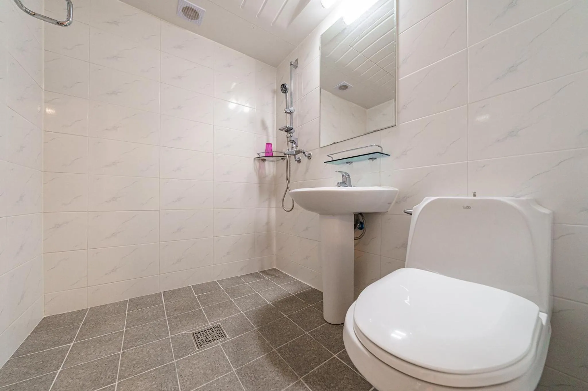 Shower in Seorak HOT Spring Mammoth Resotel