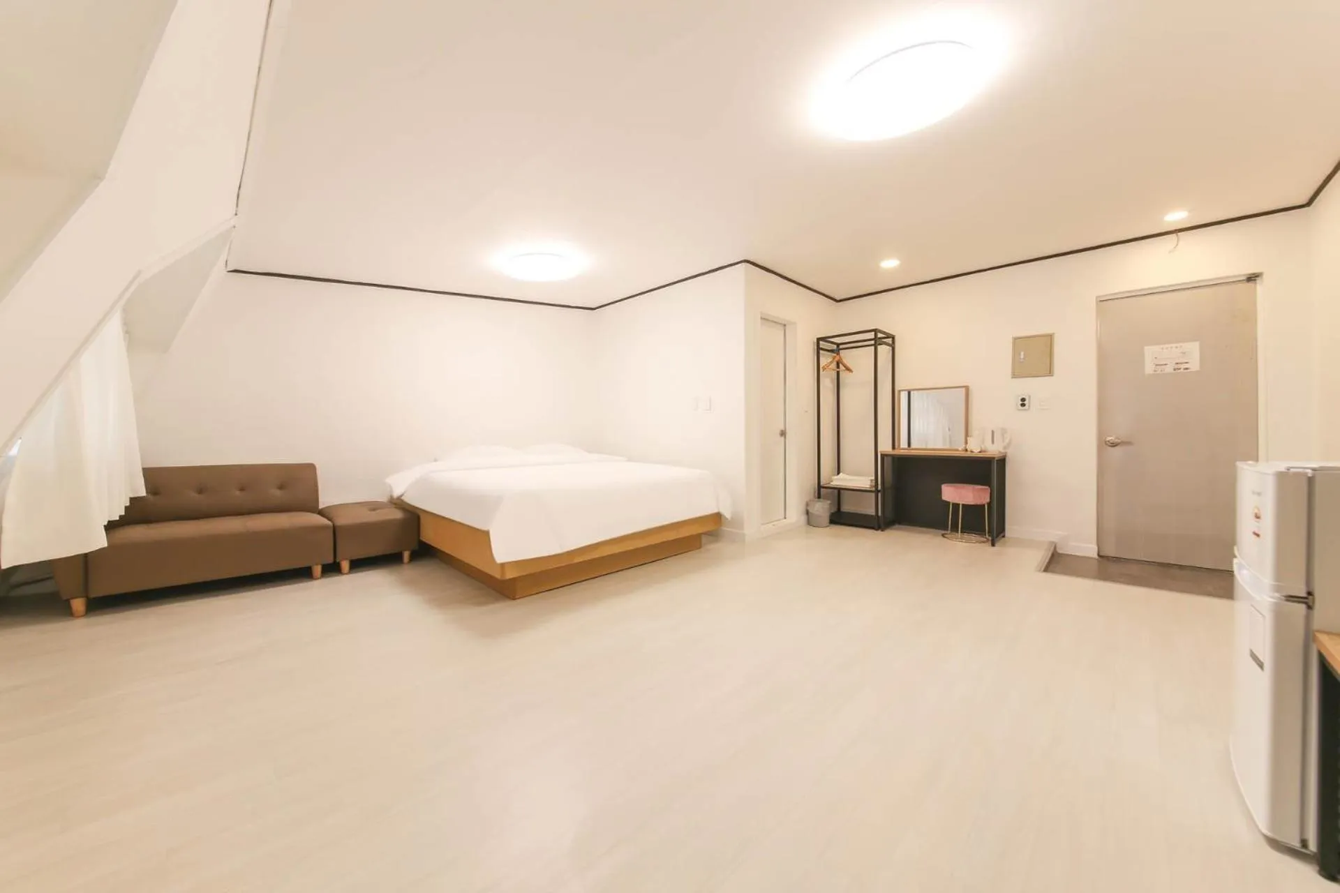 Bed in Seorak HOT Spring Mammoth Resotel