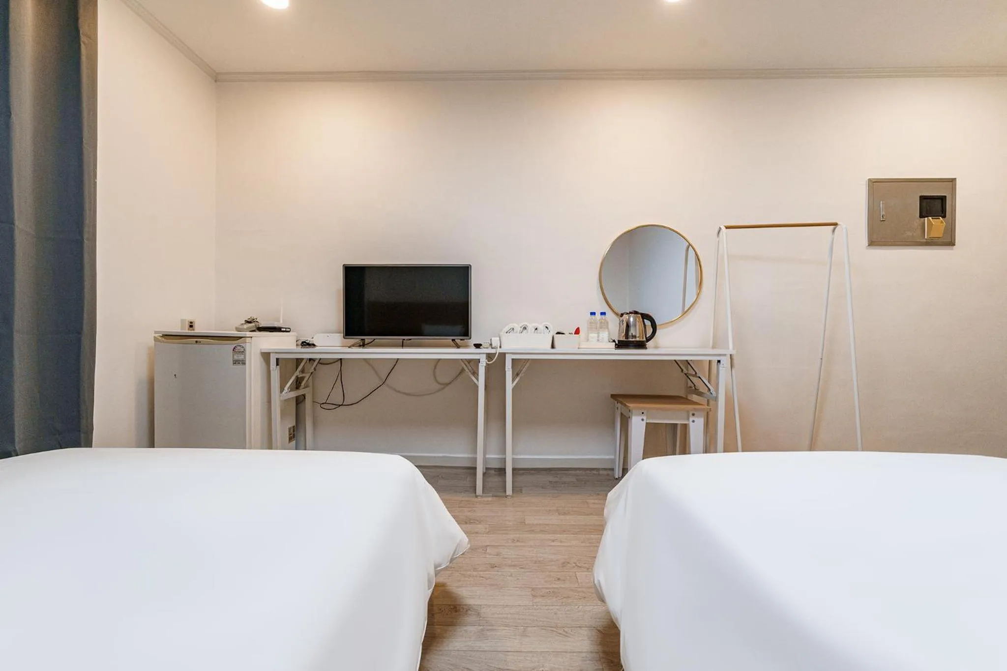 Decorative detail, Bed in Seorak HOT Spring Mammoth Resotel