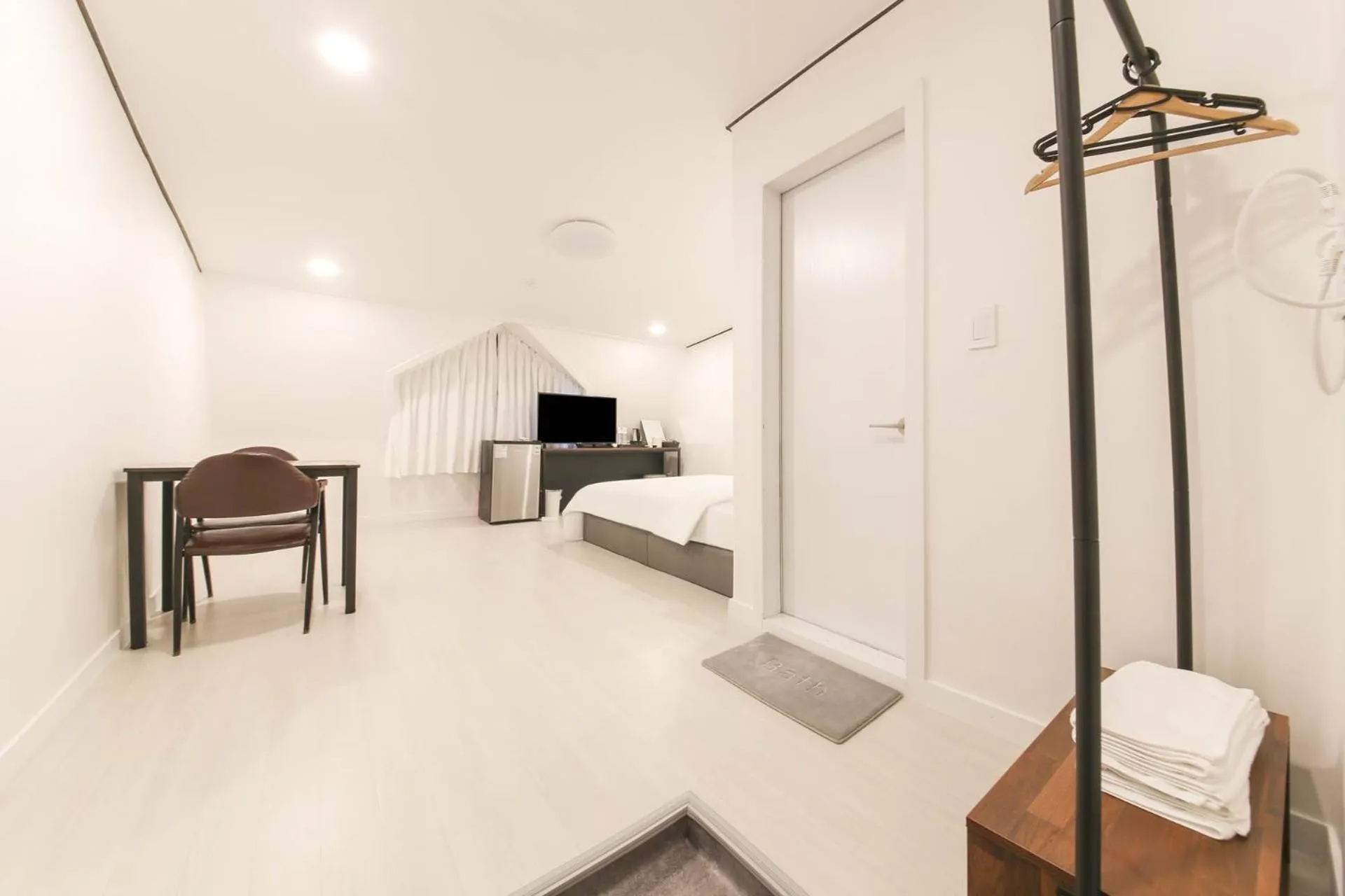 Bedroom, Bed in Seorak HOT Spring Mammoth Resotel