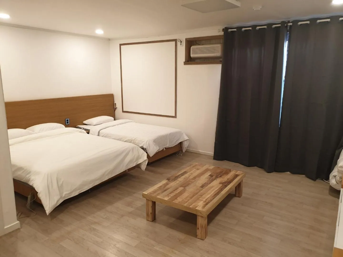 Bed in Seorak HOT Spring Mammoth Resotel