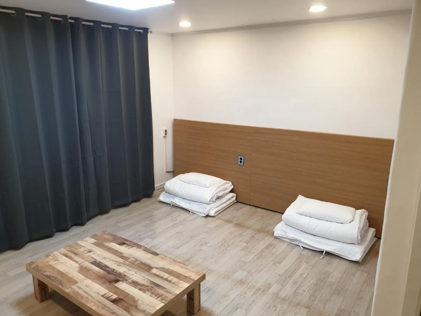 Photo of the whole room, Bed in Seorak HOT Spring Mammoth Resotel