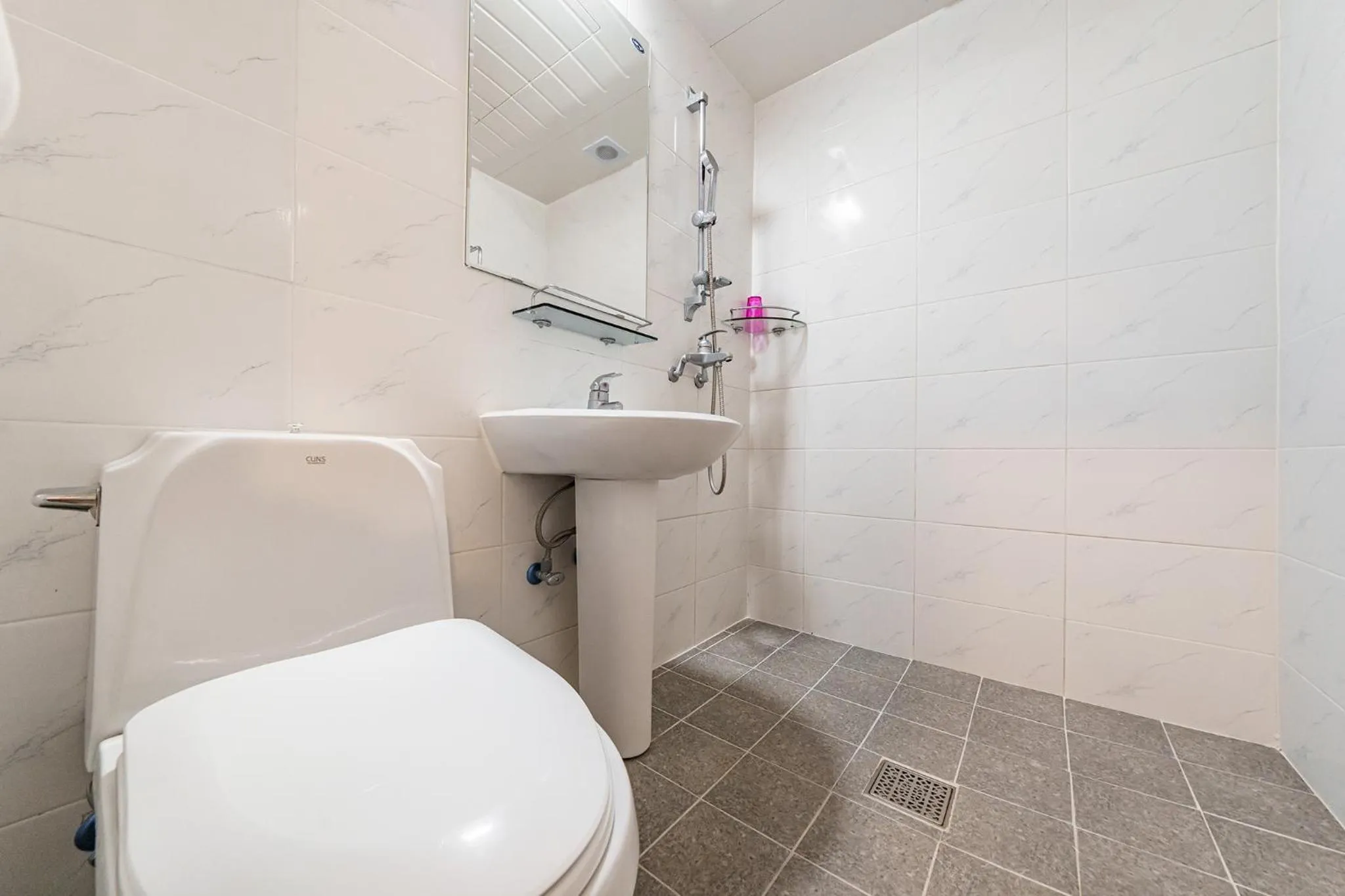 Shower in Seorak HOT Spring Mammoth Resotel