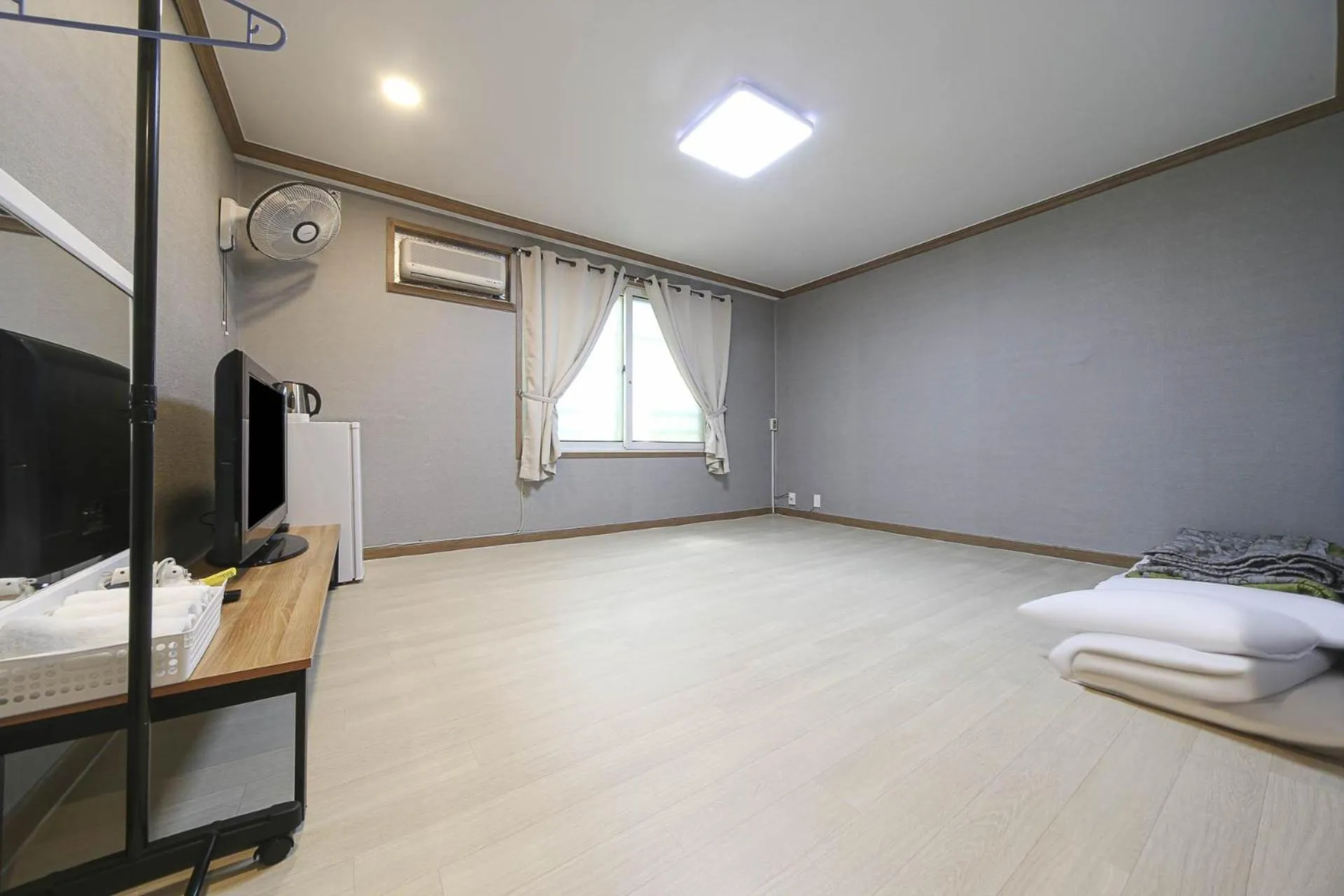 Decorative detail in Seorak HOT Spring Mammoth Resotel