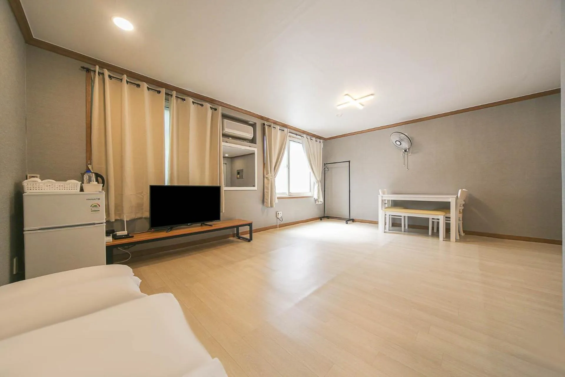 Bedroom, Bed in Seorak HOT Spring Mammoth Resotel