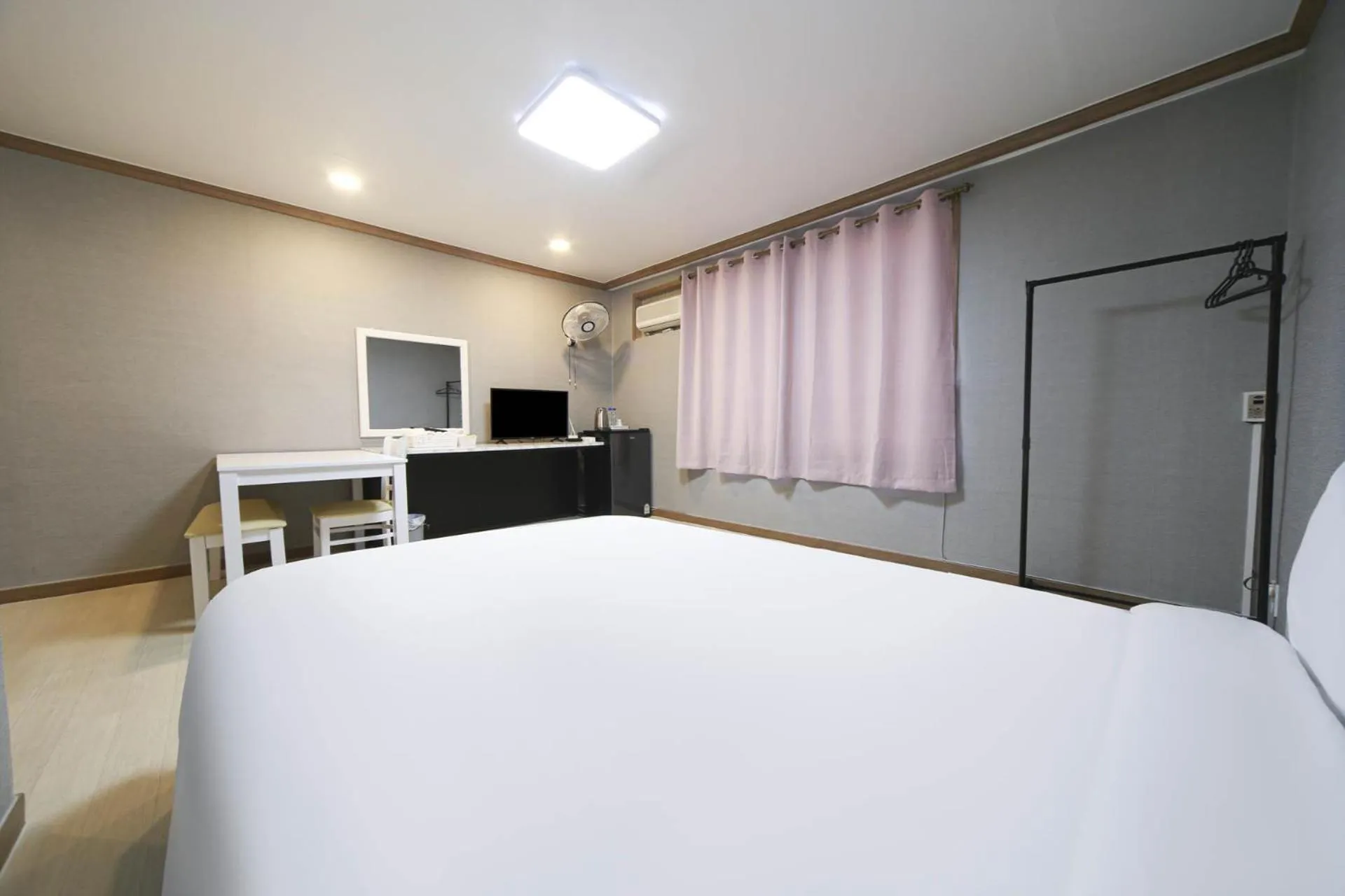 Bed in Seorak HOT Spring Mammoth Resotel