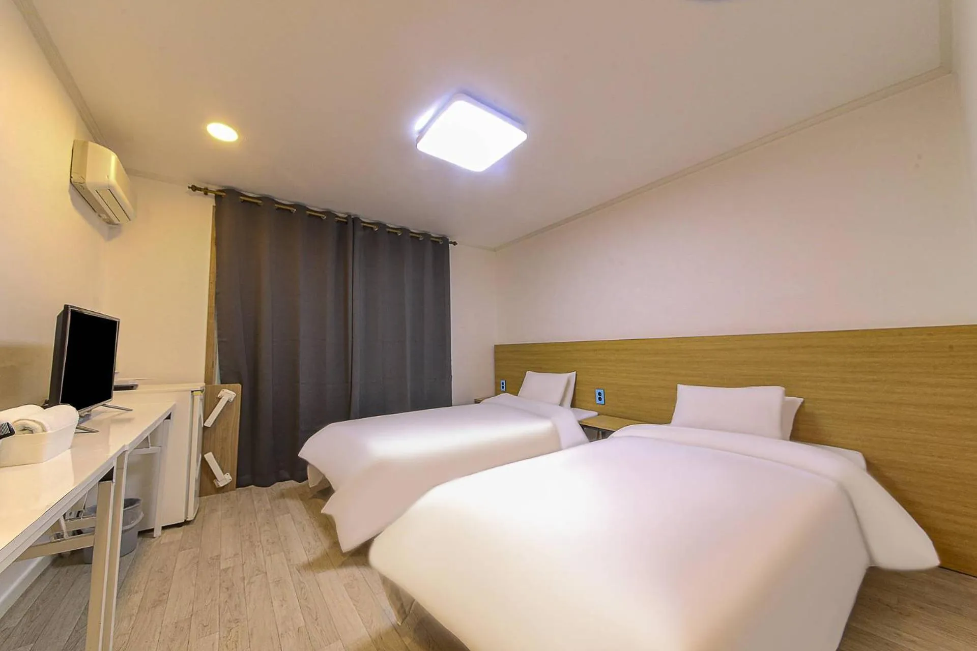 Bed in Seorak HOT Spring Mammoth Resotel