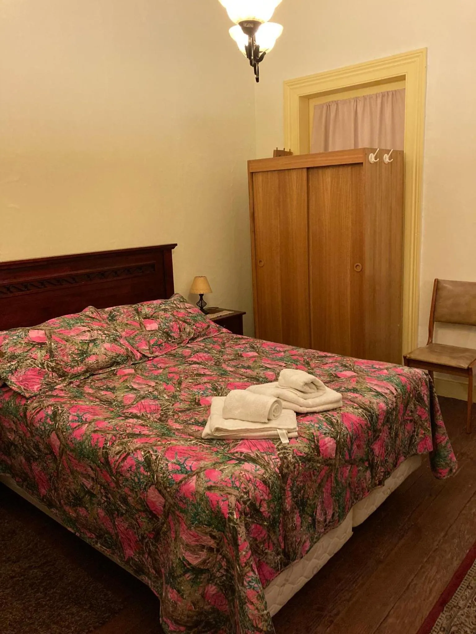 Hostal Residencia en el Cerro