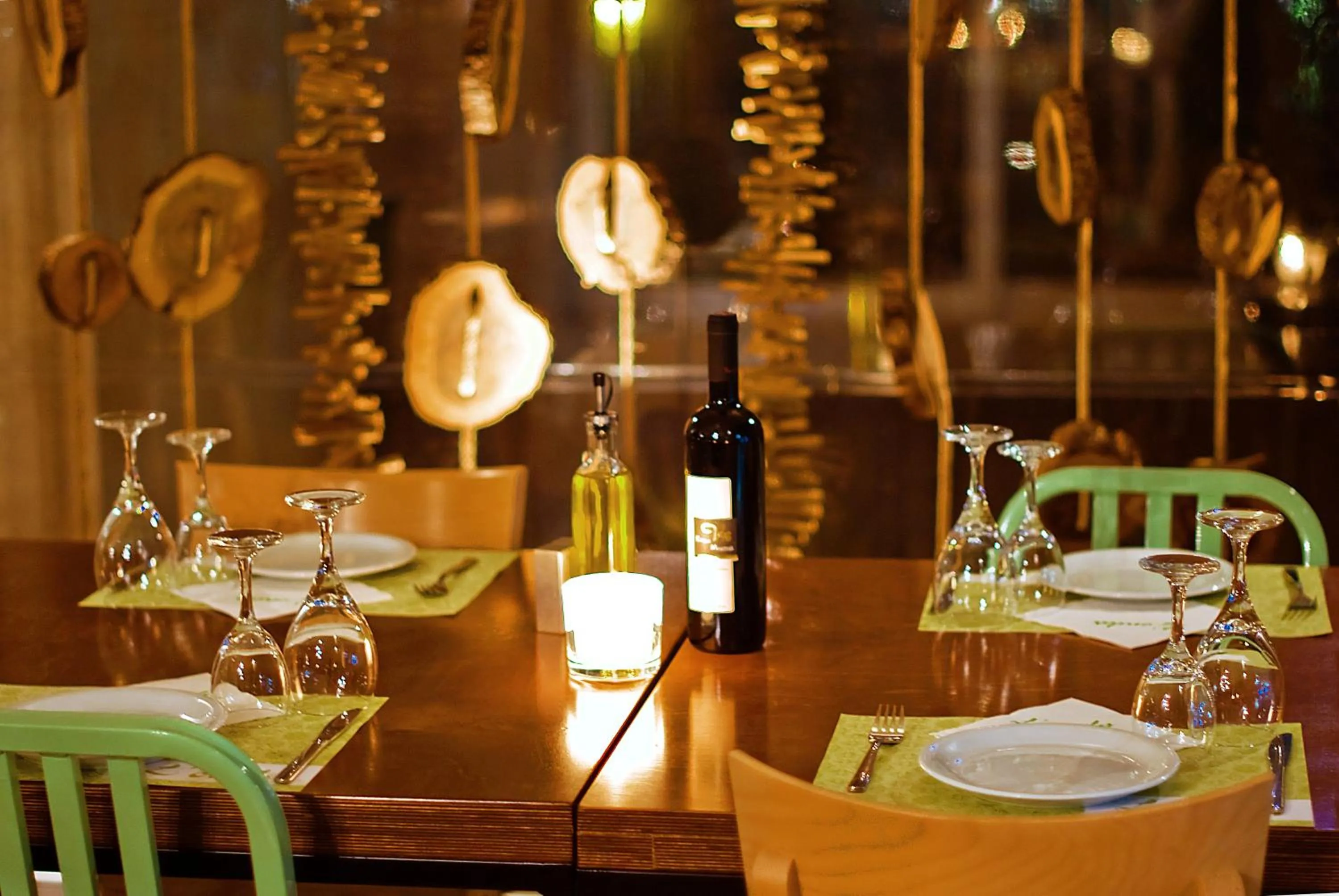 Restaurant/places to eat in Paliria Hotel