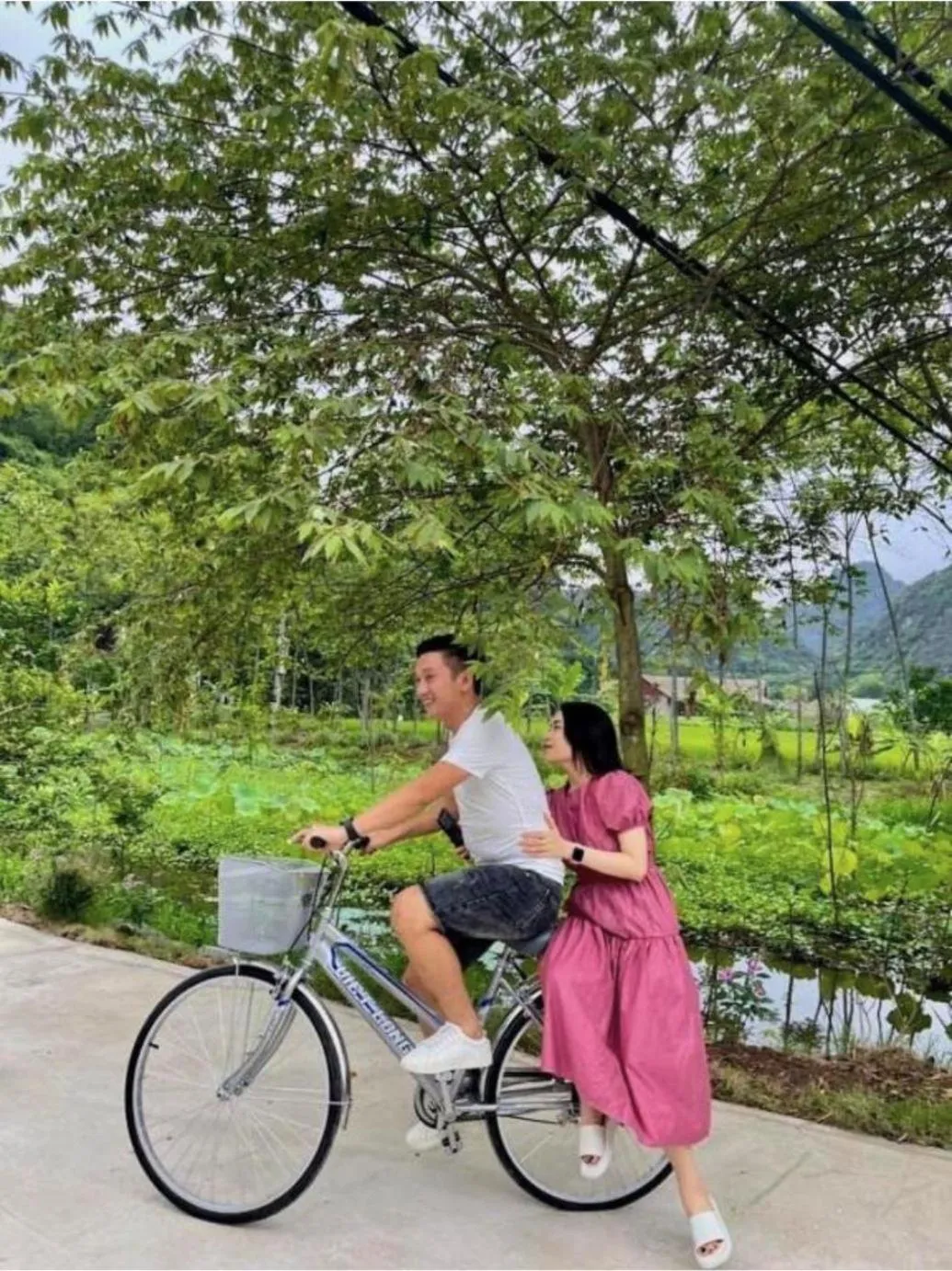 Cycling in Trang An Retreat