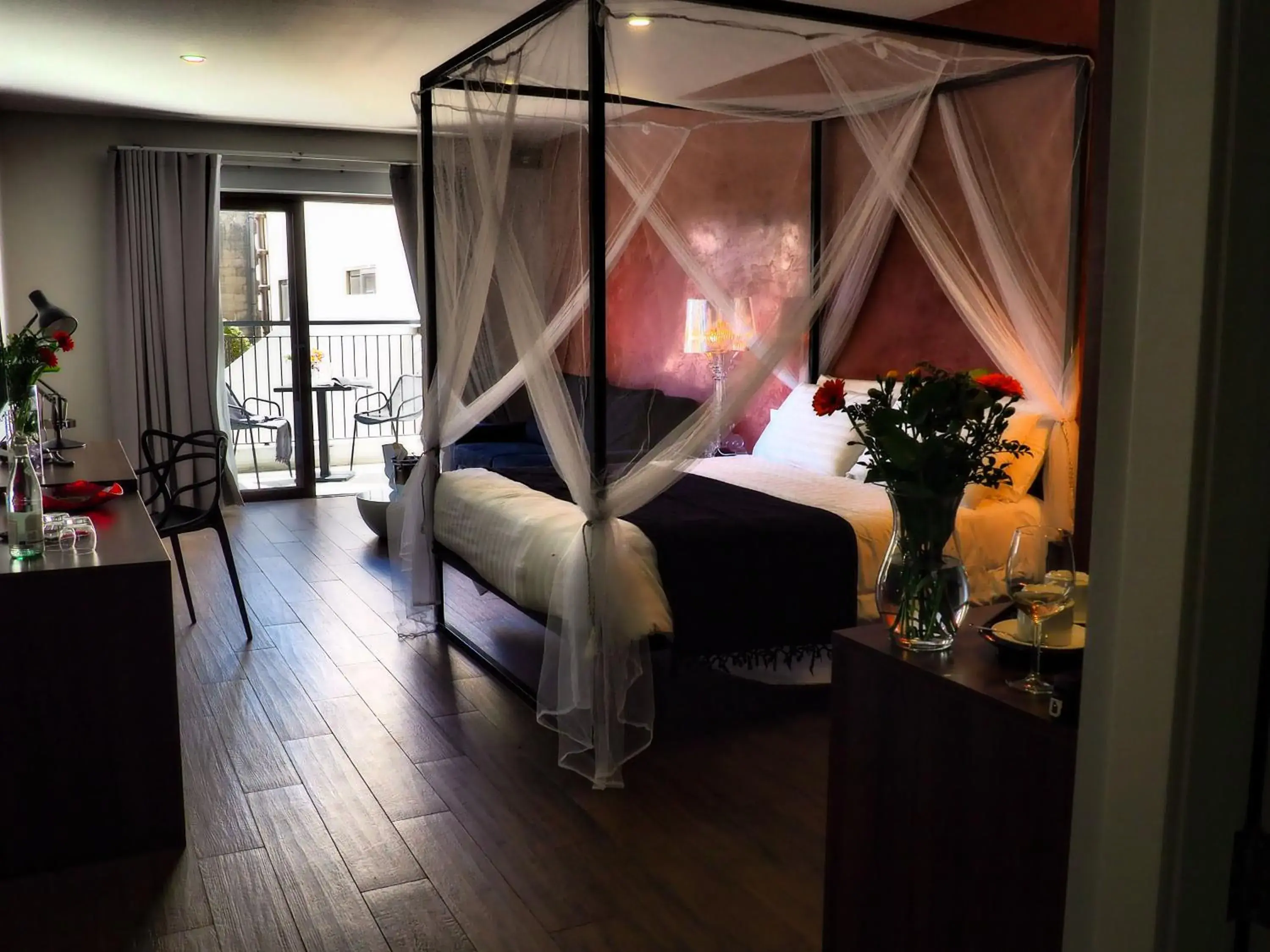 Deluxe Double Room in Adelphi Boutique Hotel Deluxe Double Room in Adelphi Boutique Hotel