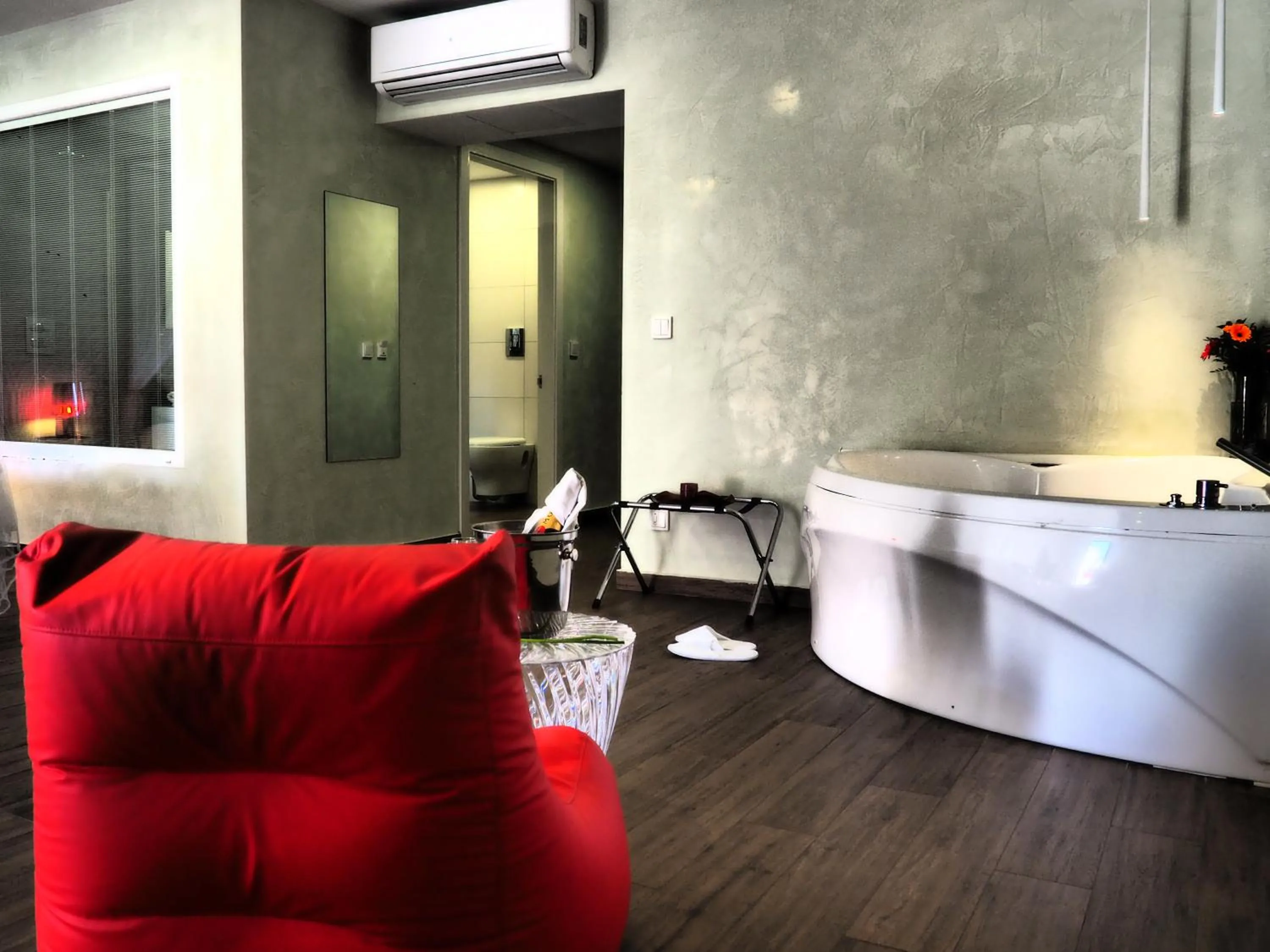 Bath in Adelphi Boutique Hotel