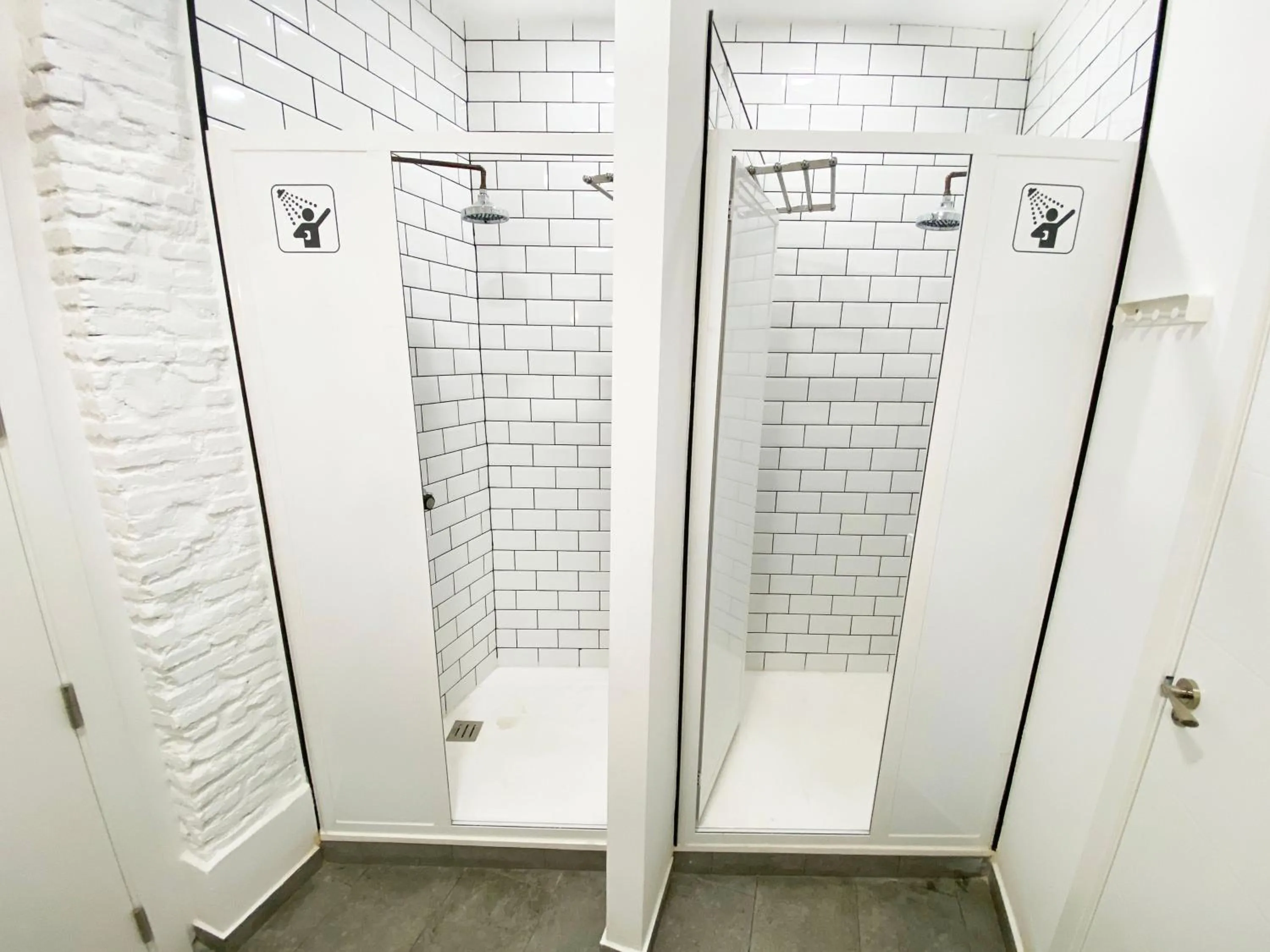 Shower in ECO Hostel