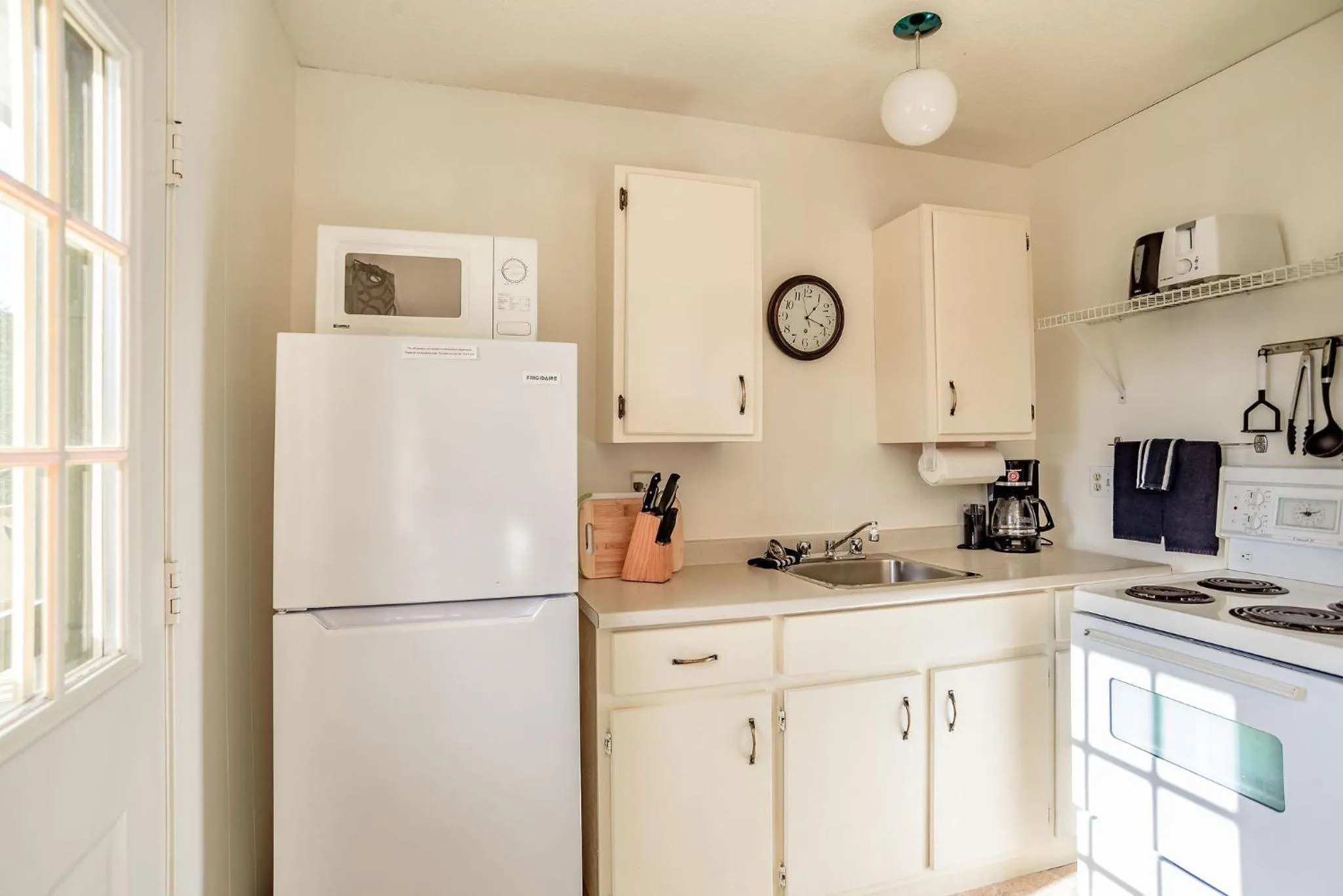 Green Acres Lakeside Resort Salt Spring Island