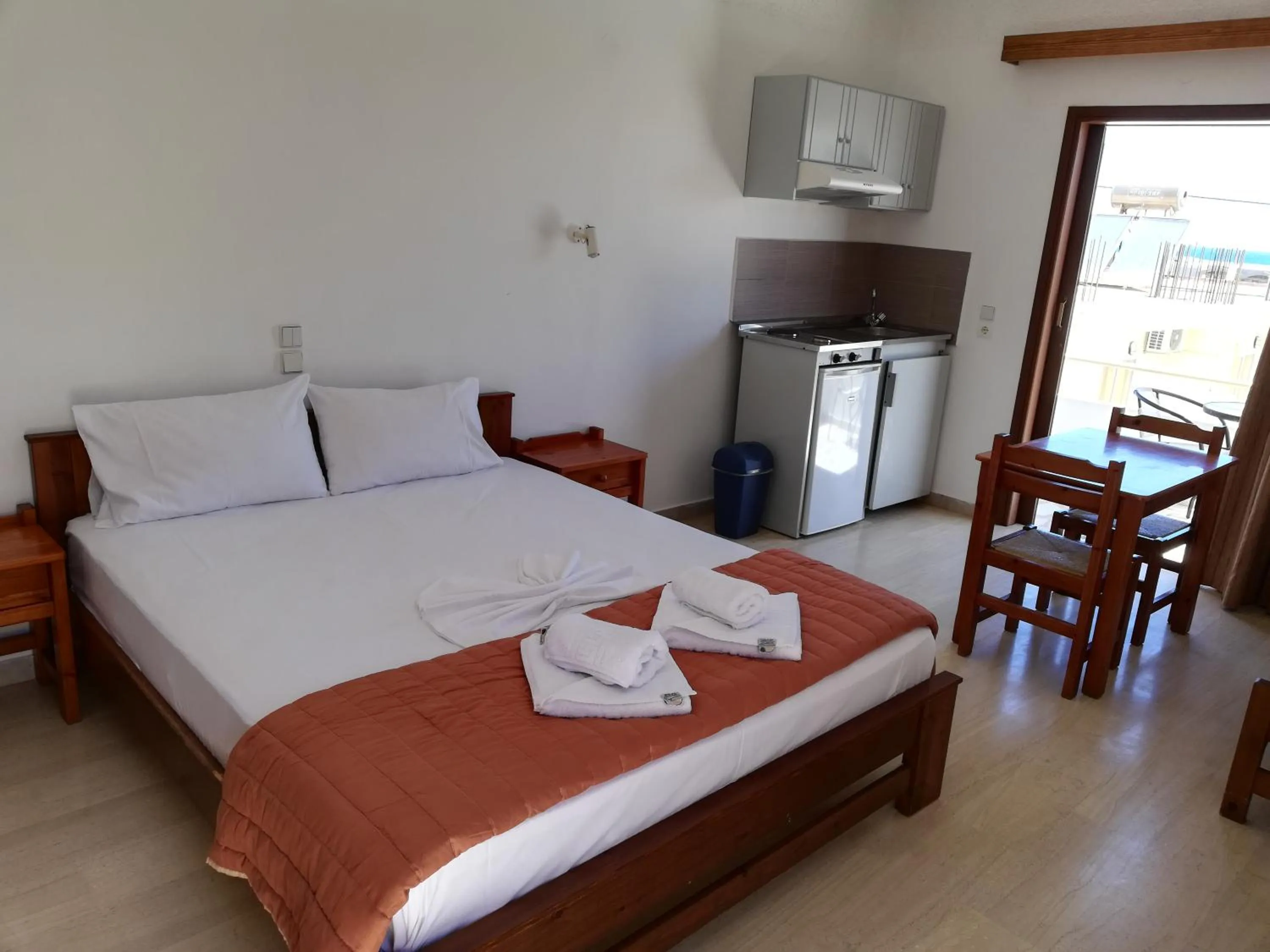 Photo of the whole room, Bed in Karmi Apartments