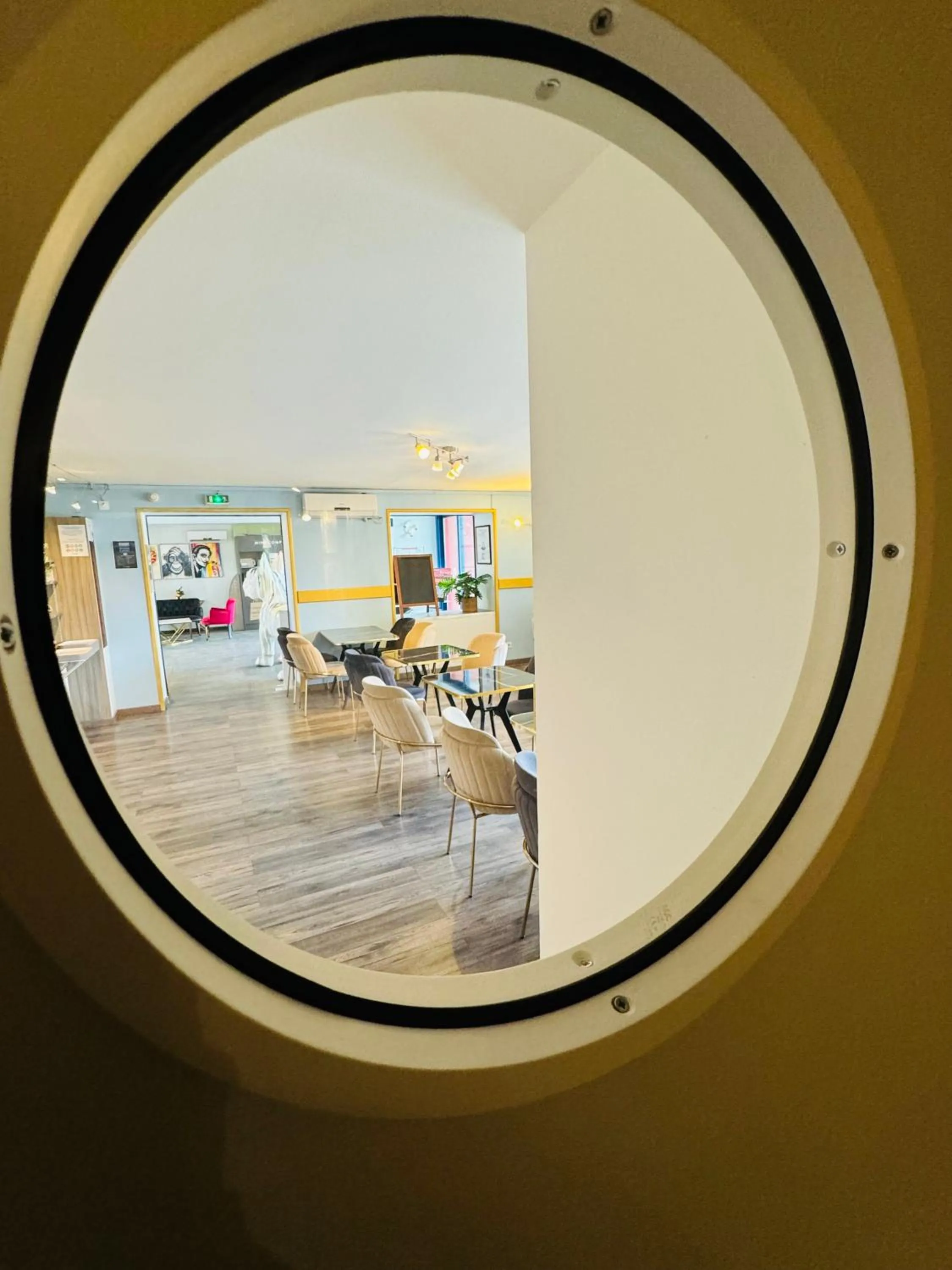 Property building in Kyriad Toulouse Sud - Roques