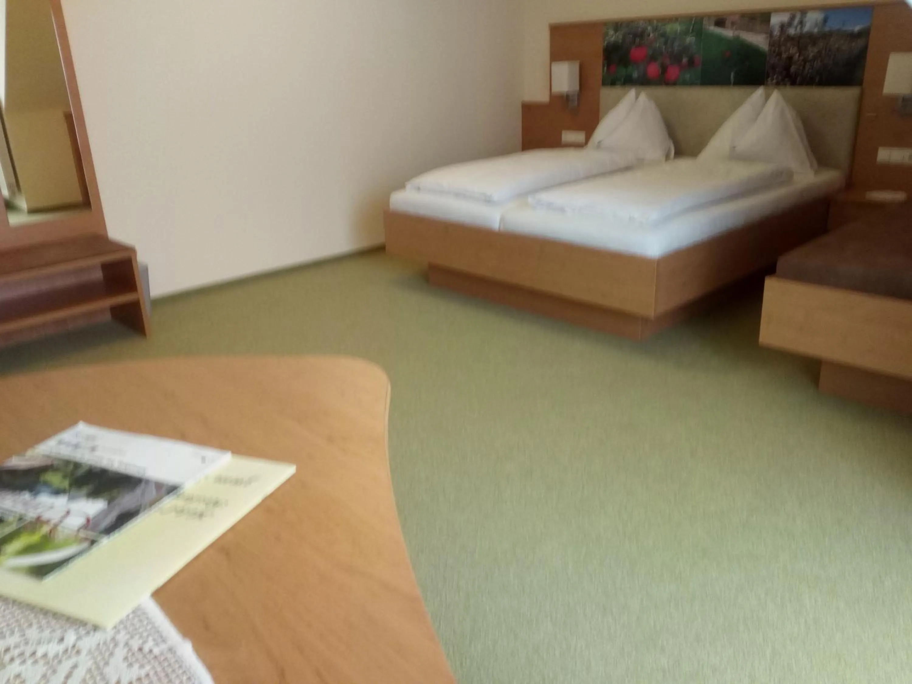 Seating area, Bed in Hotel Restaurant zum Schwan