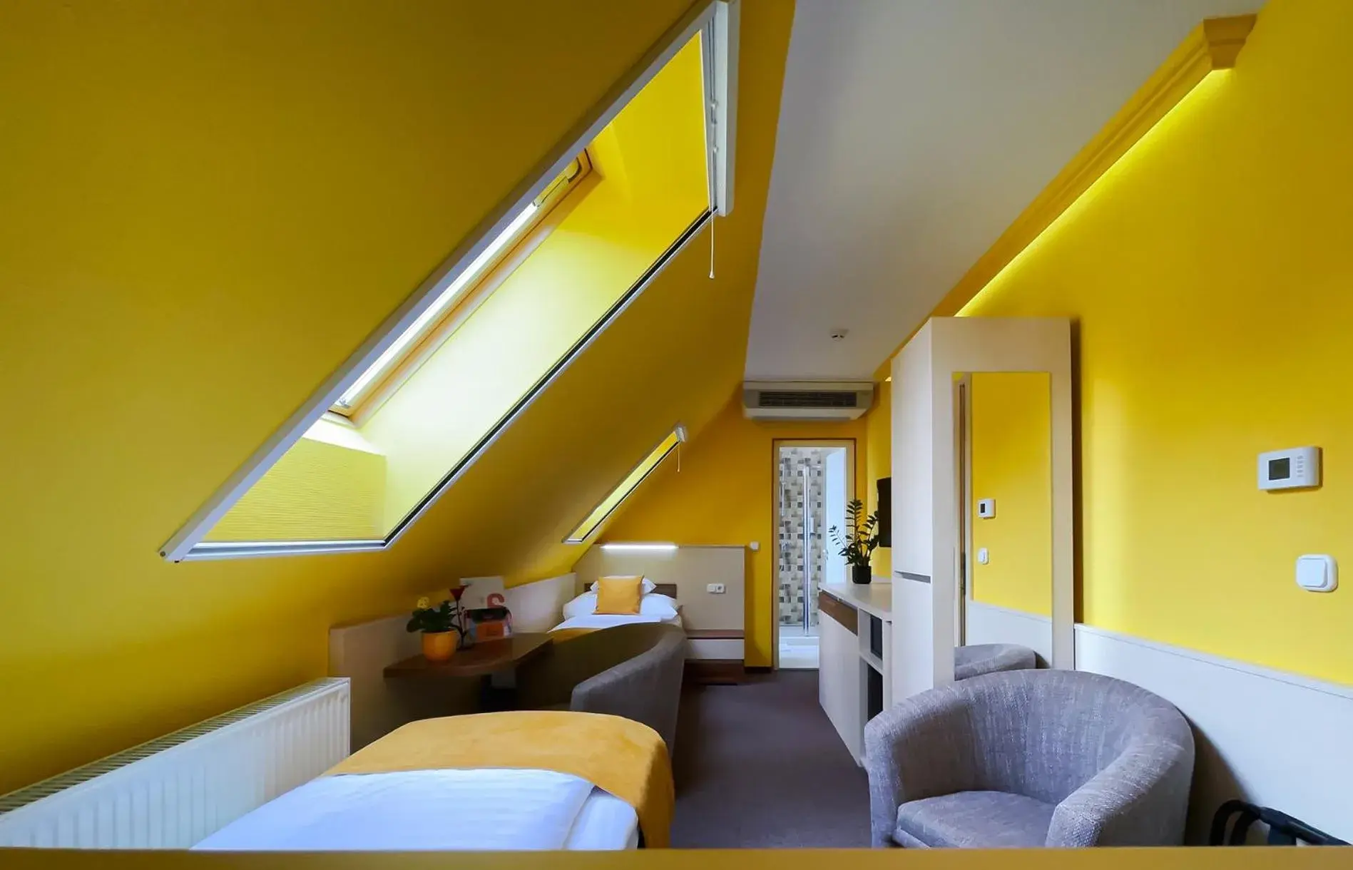 Standard Twin Room in Hotel Mayer Alsóörs Standard Twin Room in Hotel Mayer Alsóörs