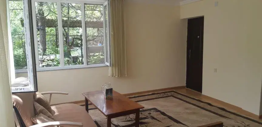 Triple Room in Center Triple Room in Center