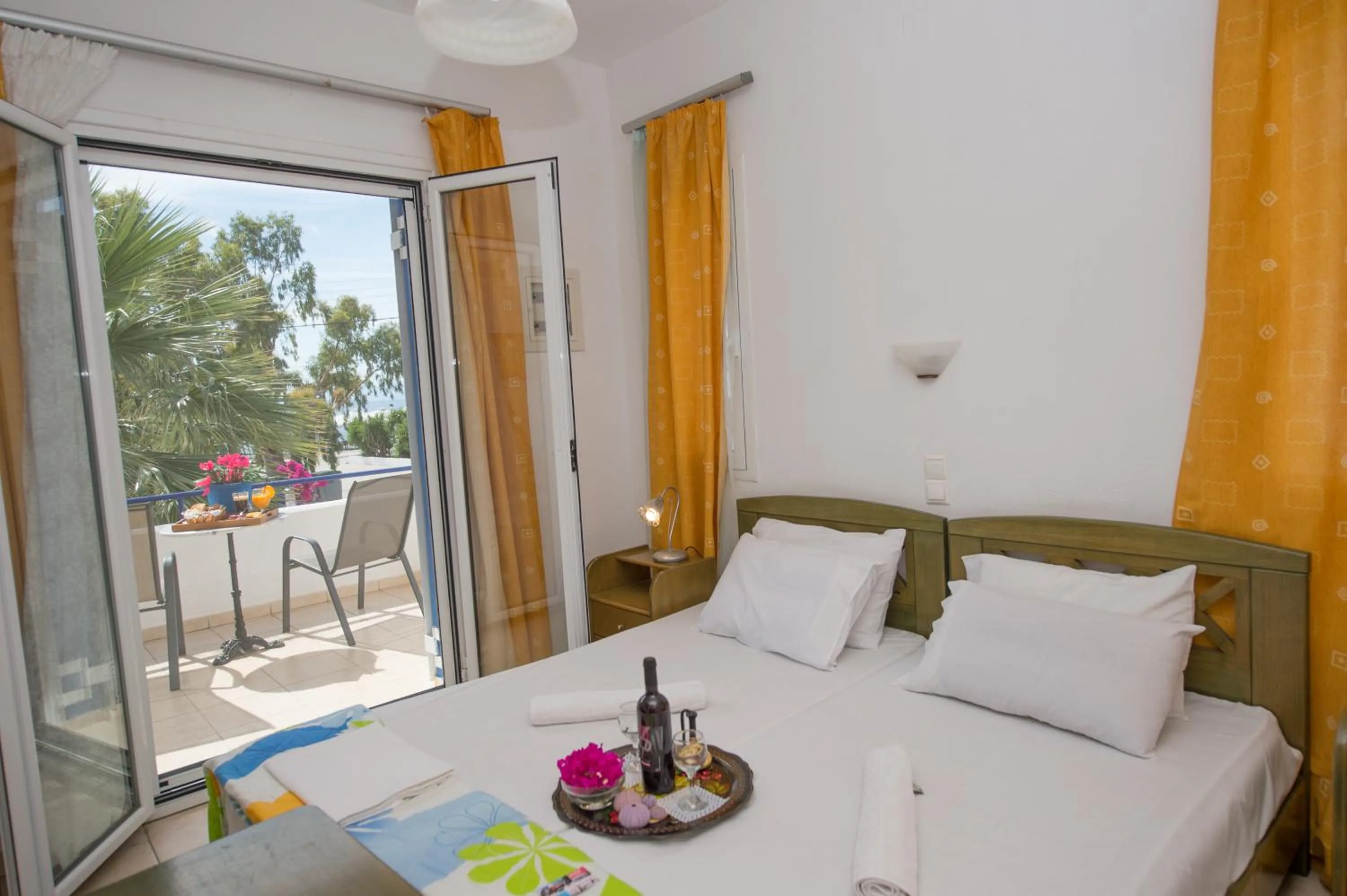 Hotel Avra