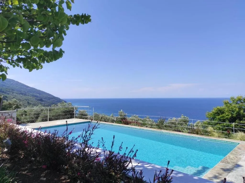 Moses Villa