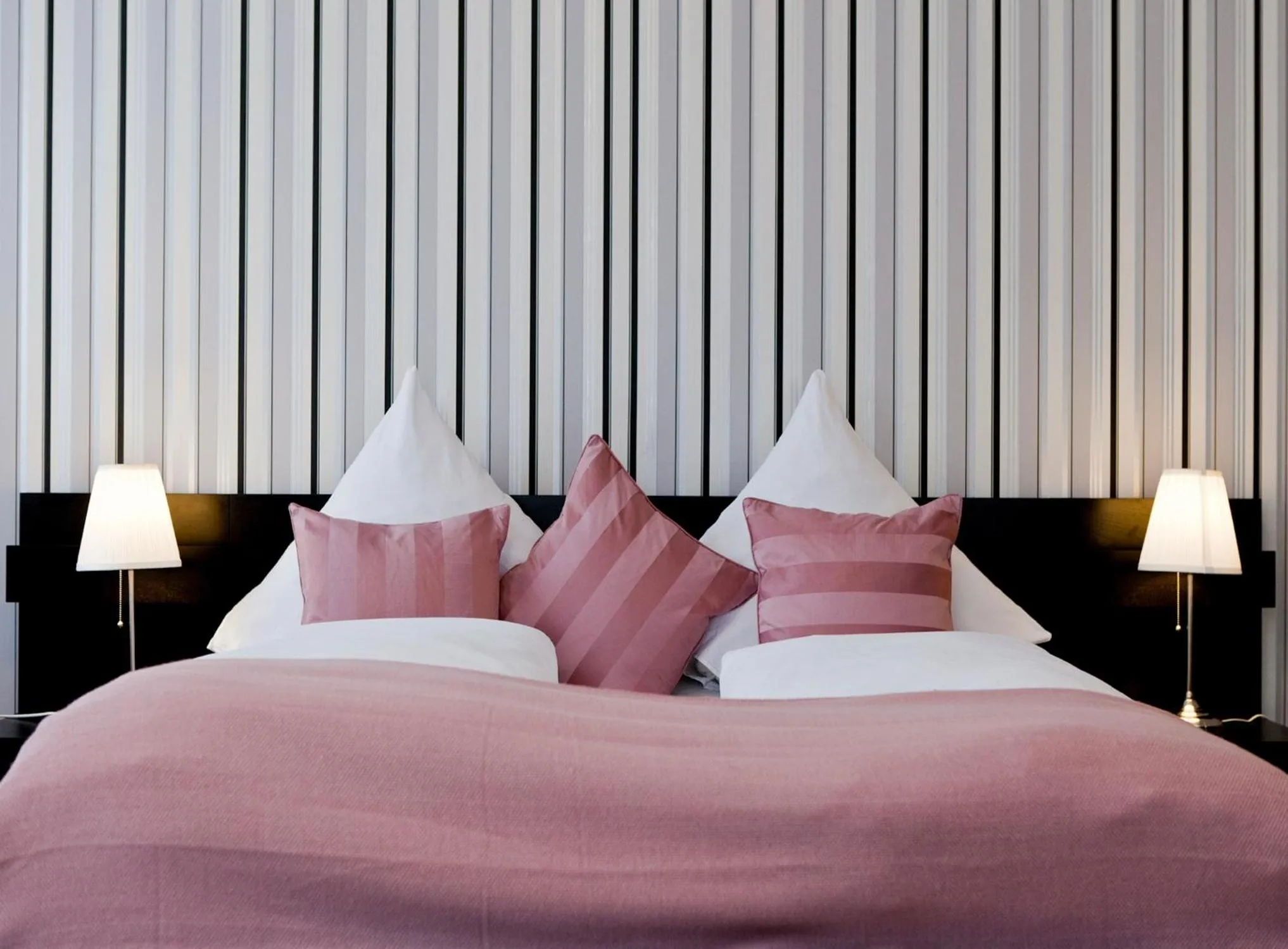 Bedroom, Bed in Suiten Hotel Dependance Laterne