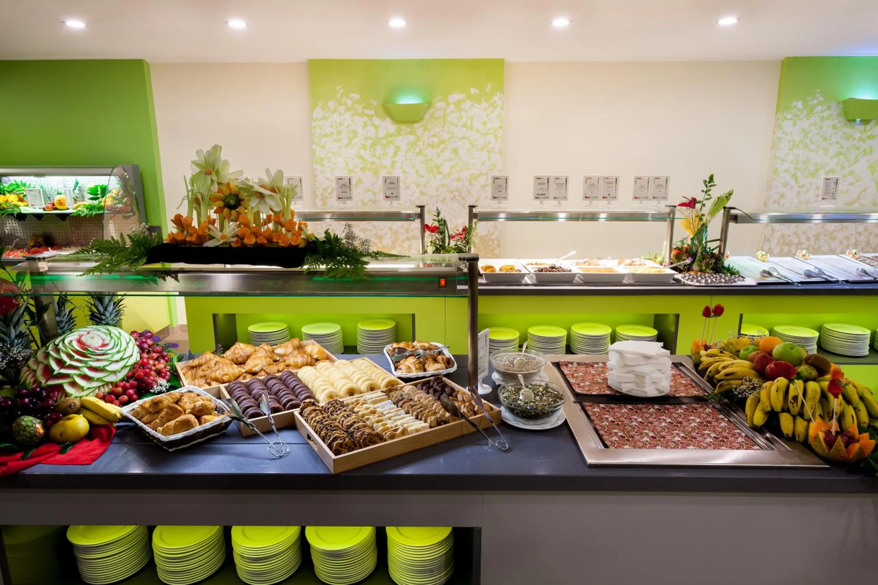 Food and drinks in Hotel Tropical Park